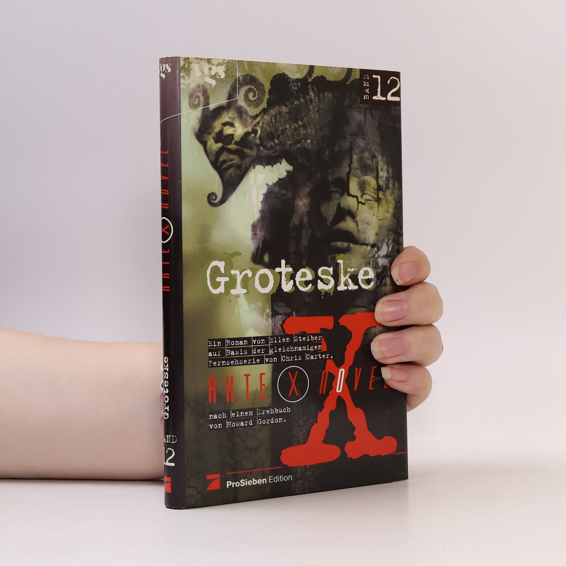 Ellen Steiber Groteske