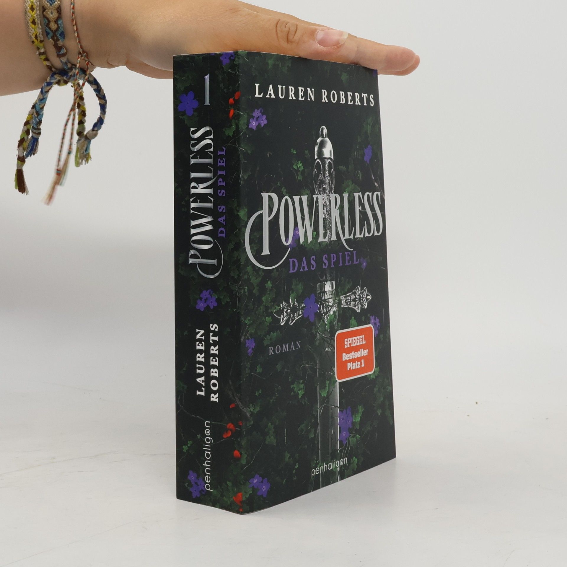 Lauren Roberts Powerless: Das Spiel