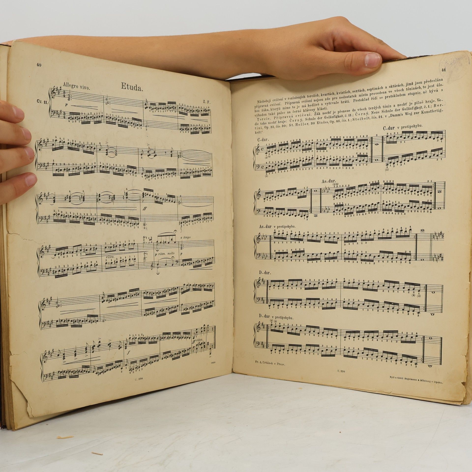 Kolektiv autorů Velká theoreticko-praktická škola pro piano