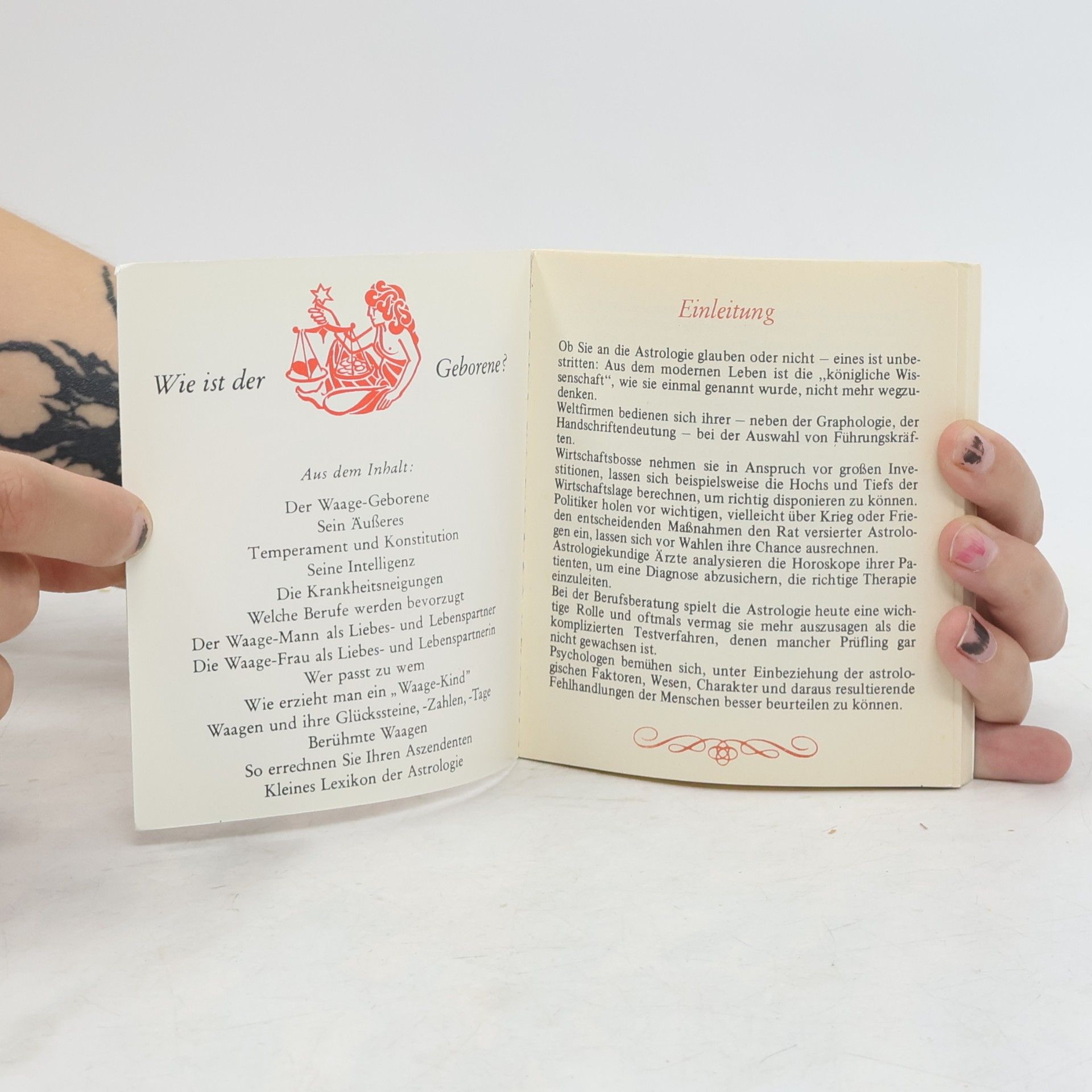 Autores varios Waage 24.9.-23.10.