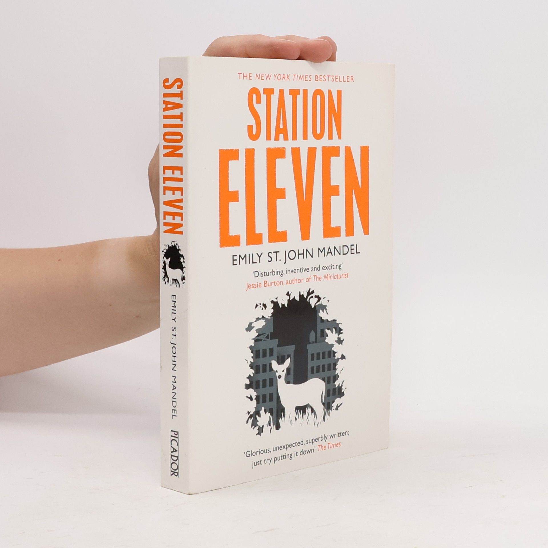 Emily St. John Mandel Station eleven