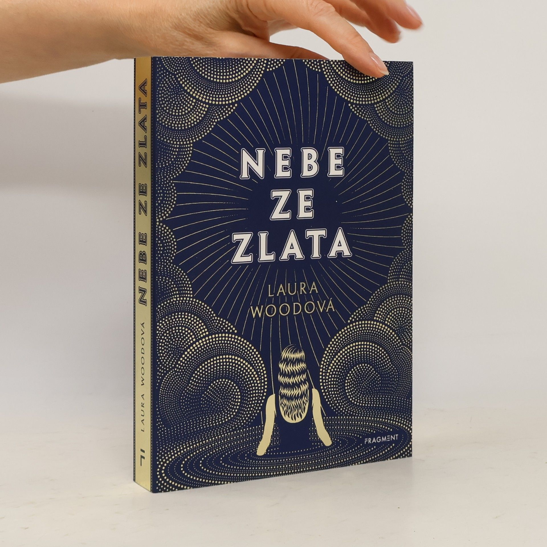 Laura Wood Nebe ze zlata