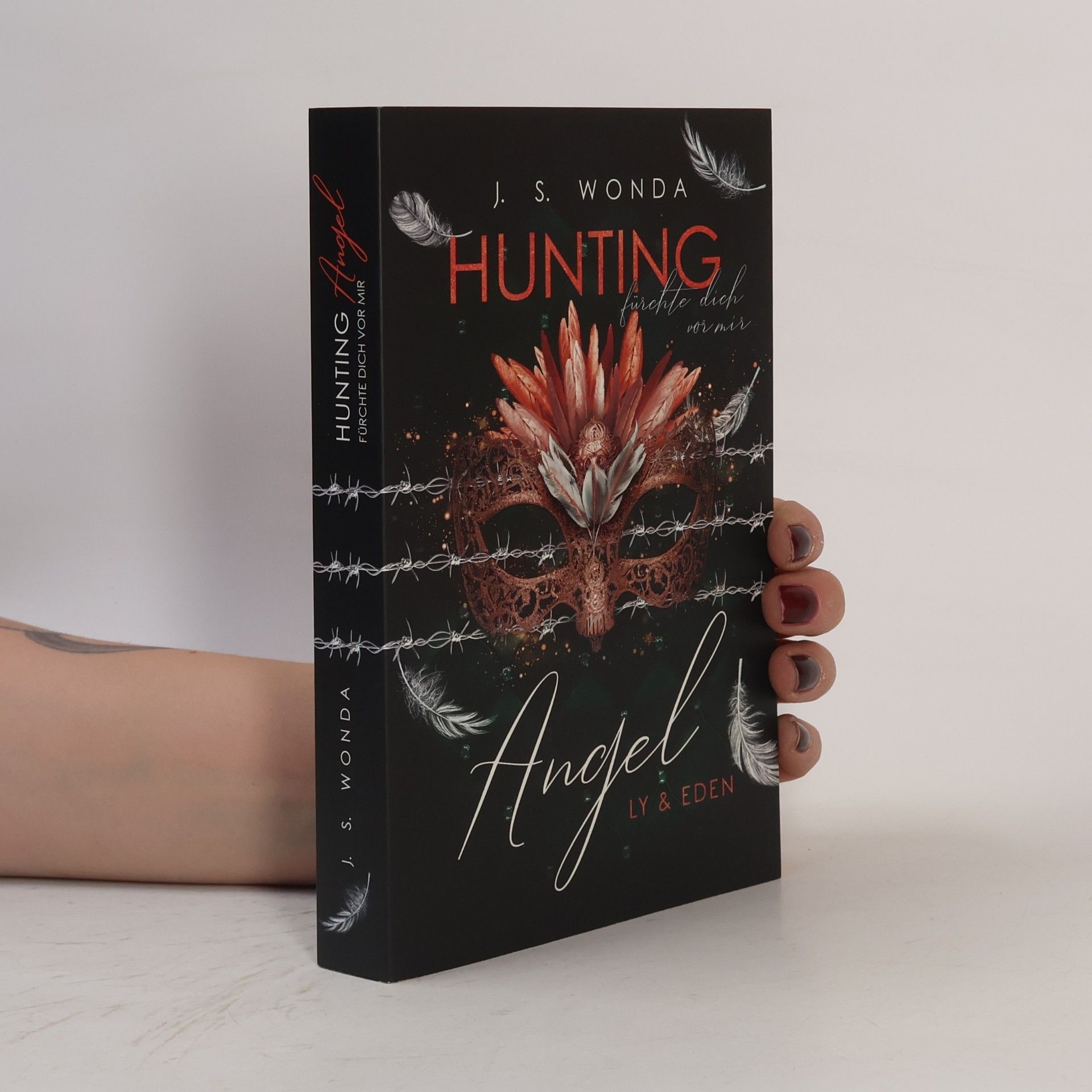 Jane S. Wonda Hunting Angel