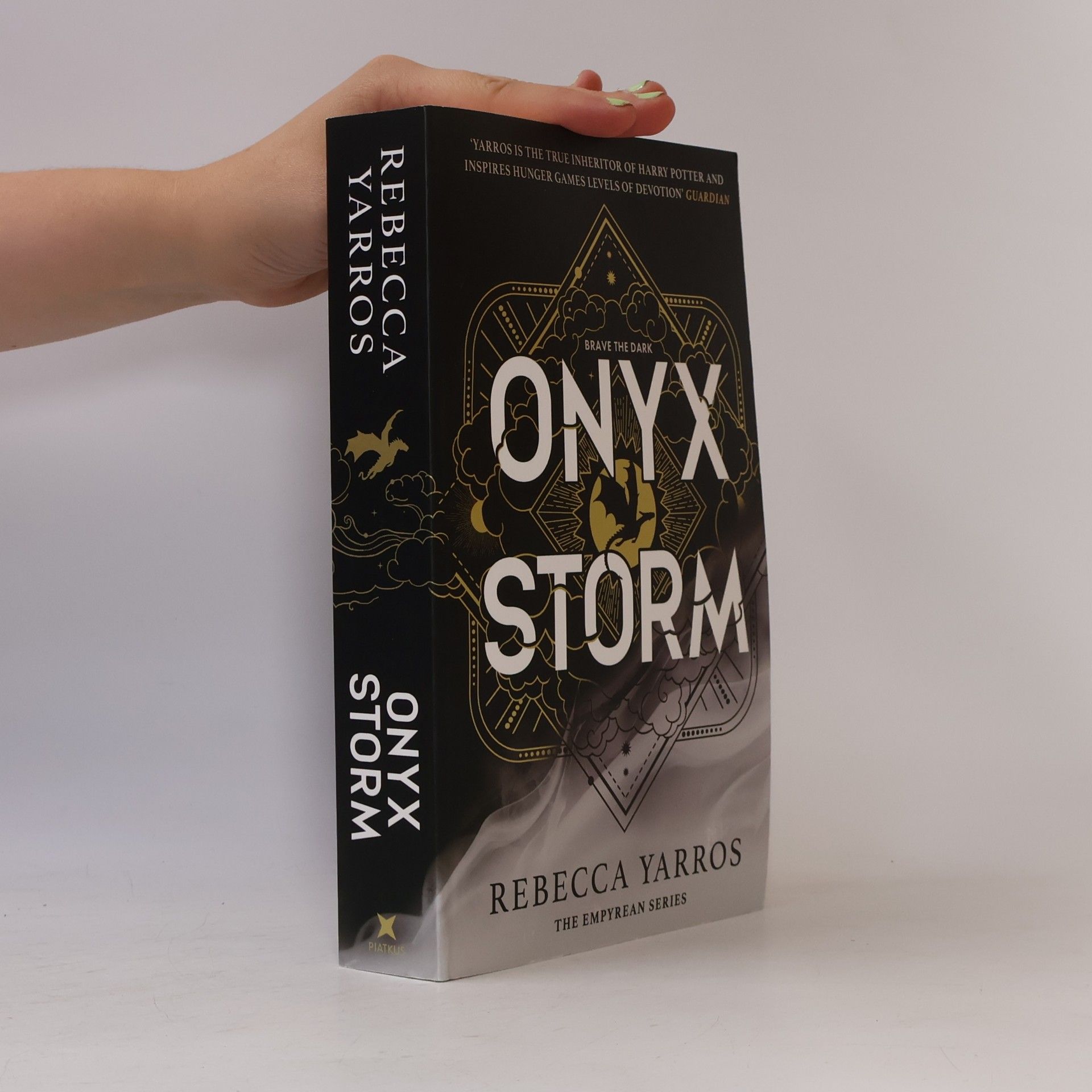 Rebecca Yarros Onyx Storm
