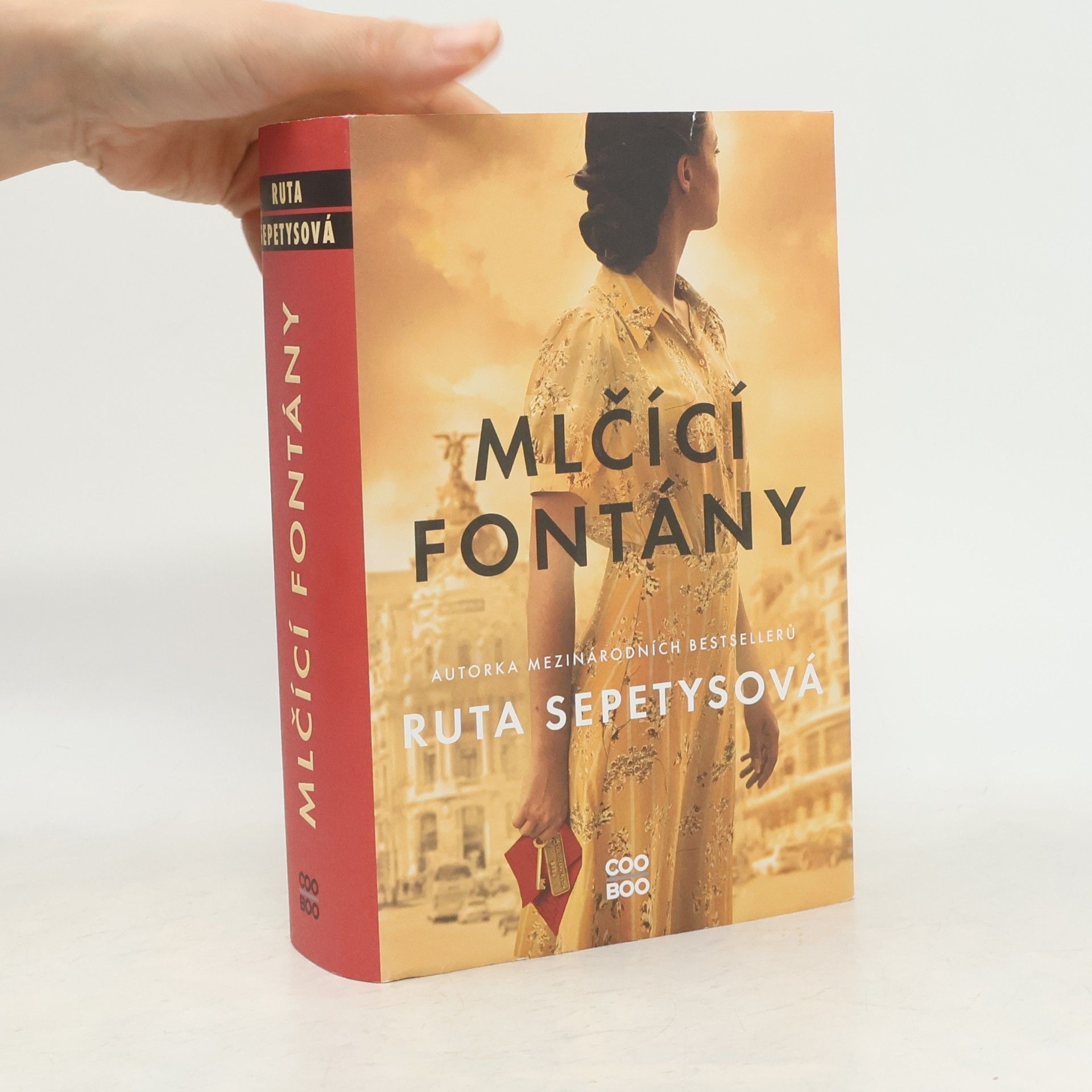 Ruta Sepetys Mlčící fontány