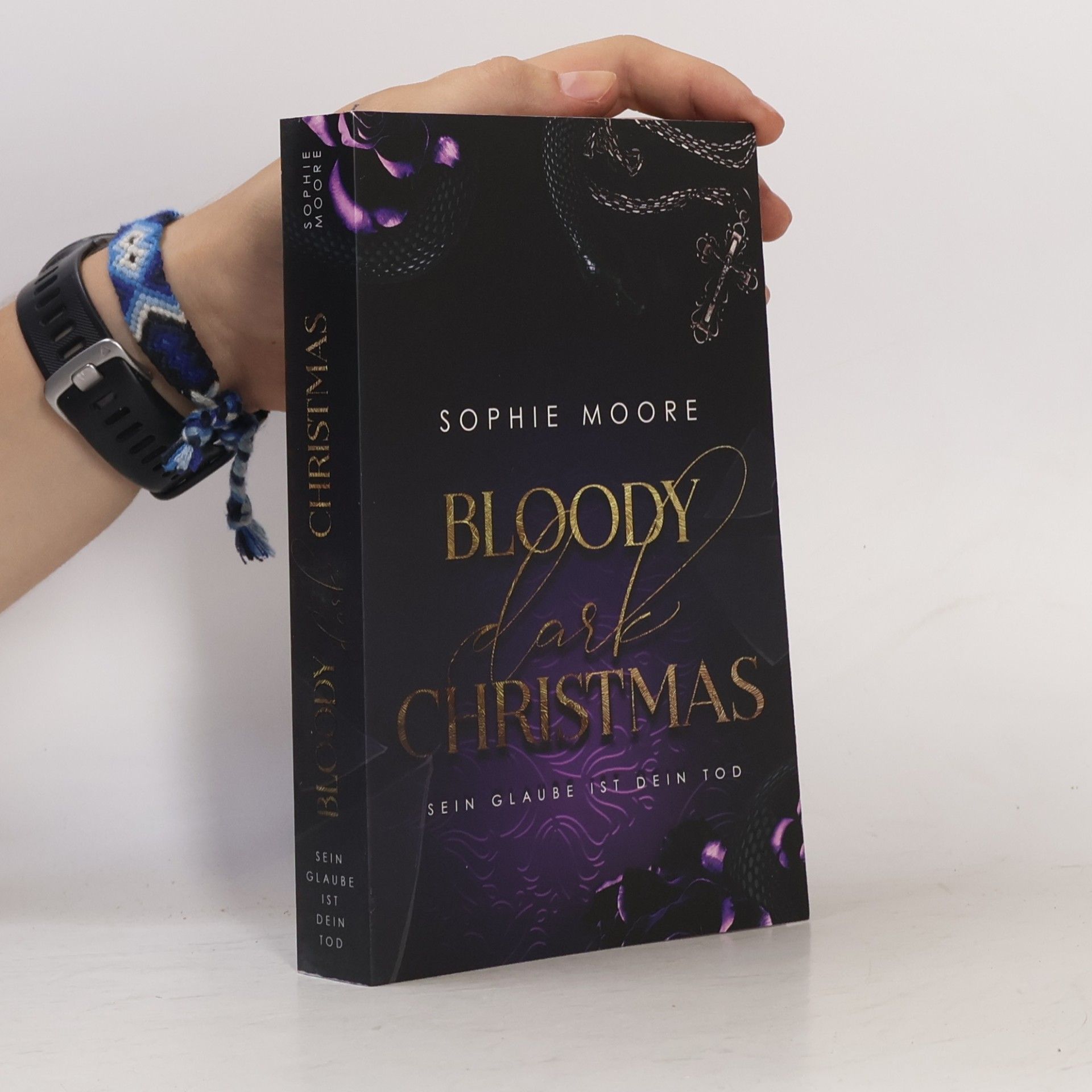 Sophie Moore Bloody Dark Christmas