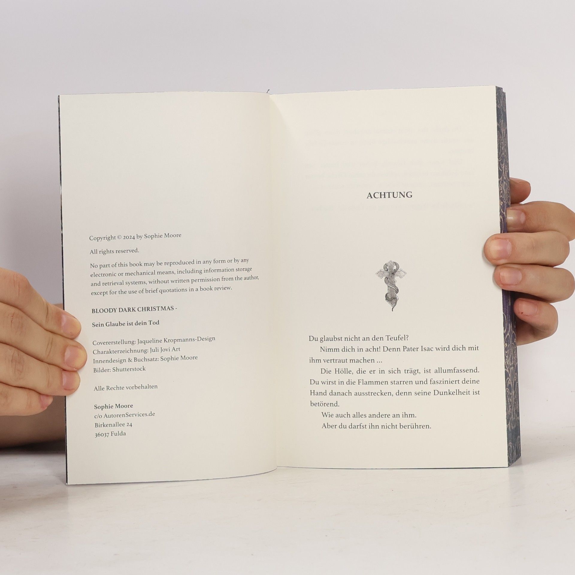 Sophie Moore Bloody Dark Christmas
