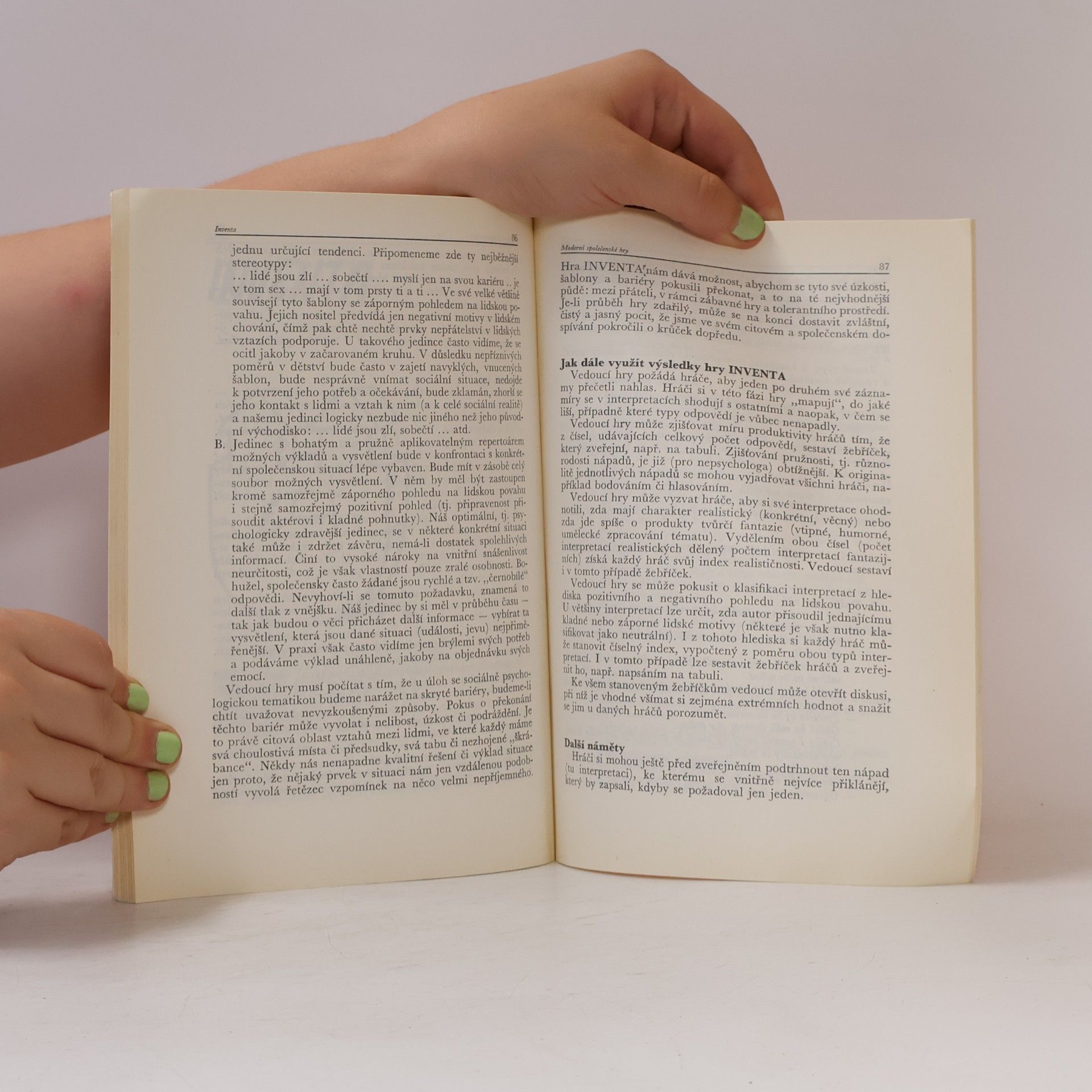 Eduard Bakalář Moderní společenské hry s psychologickou tematikou
