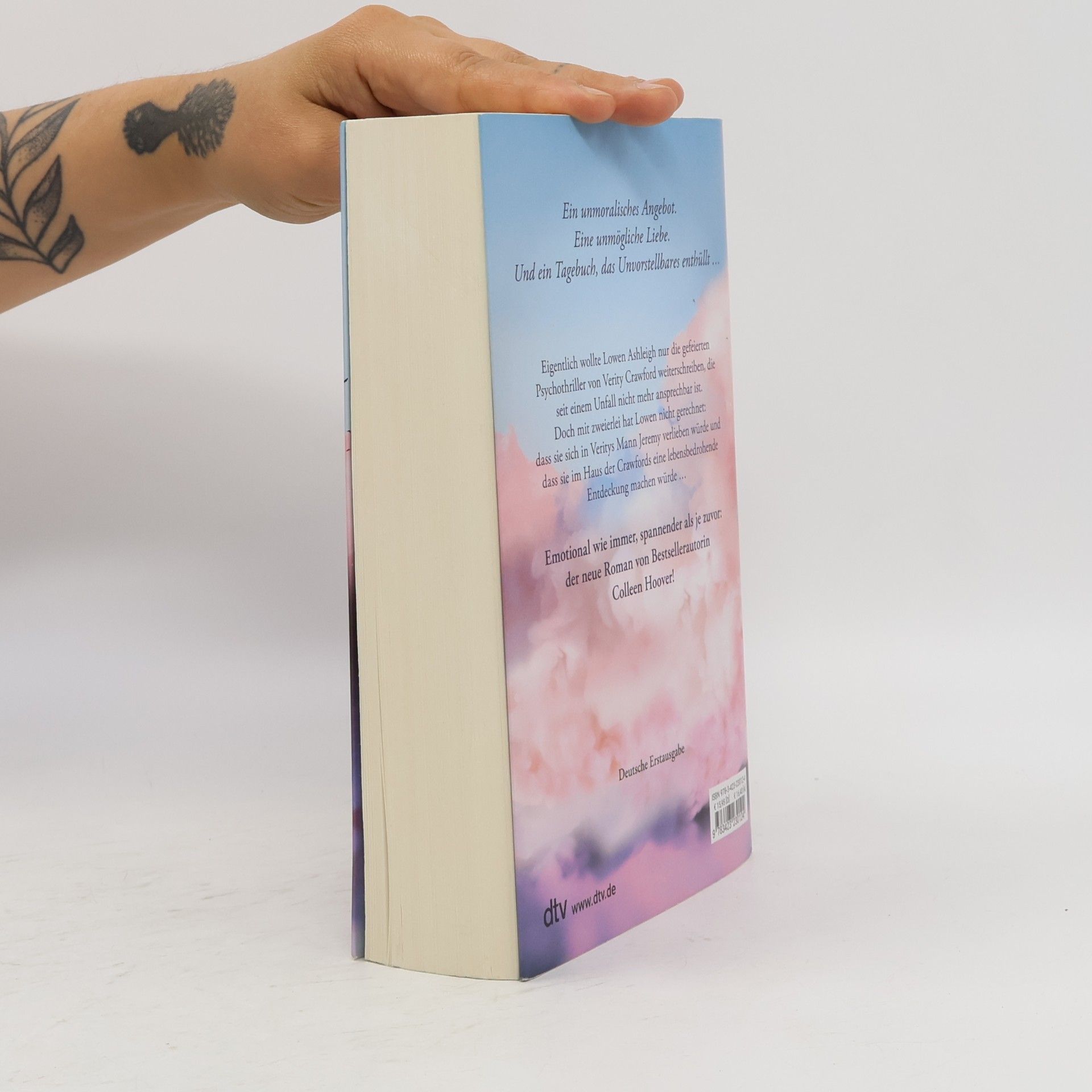 Colleen Hoover Verity