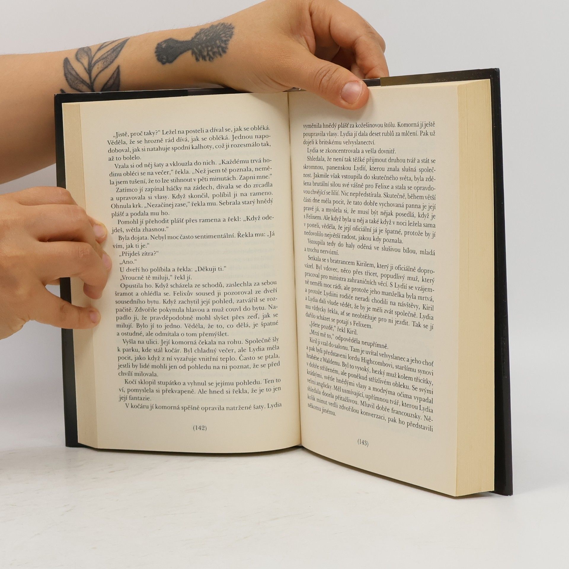 Ken Follett Muž s podivnou minulostí