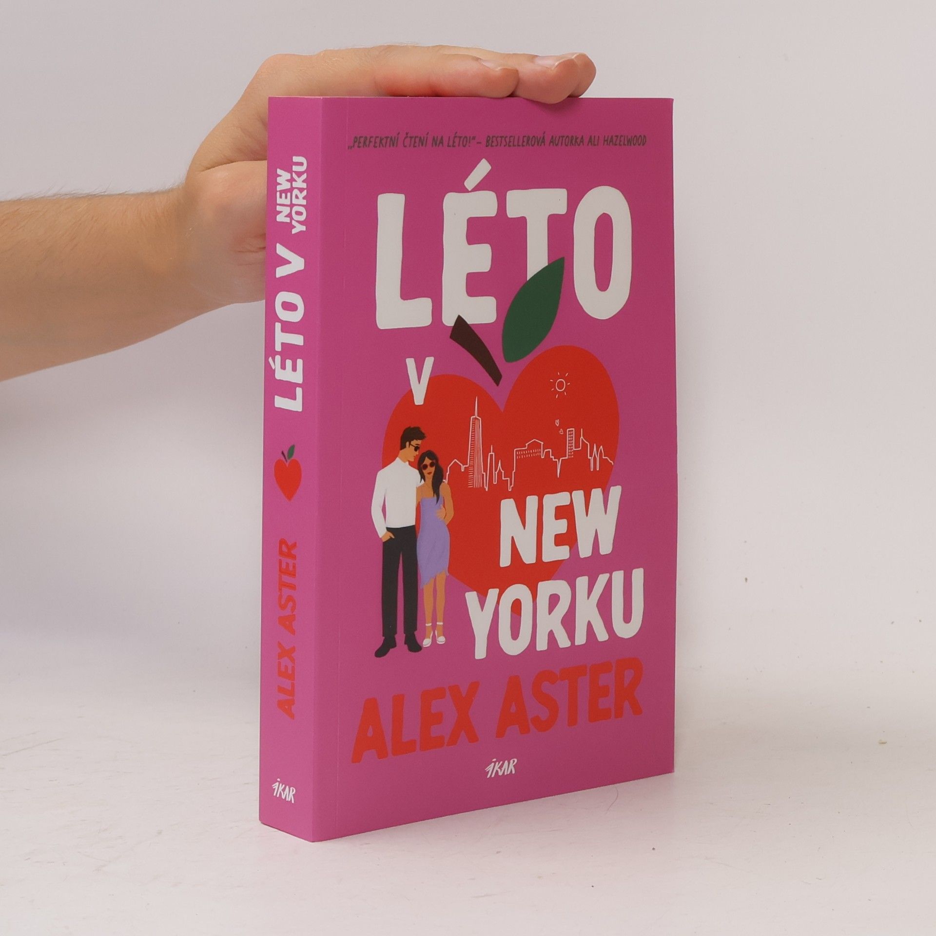 Alex Aster Léto v New Yorku