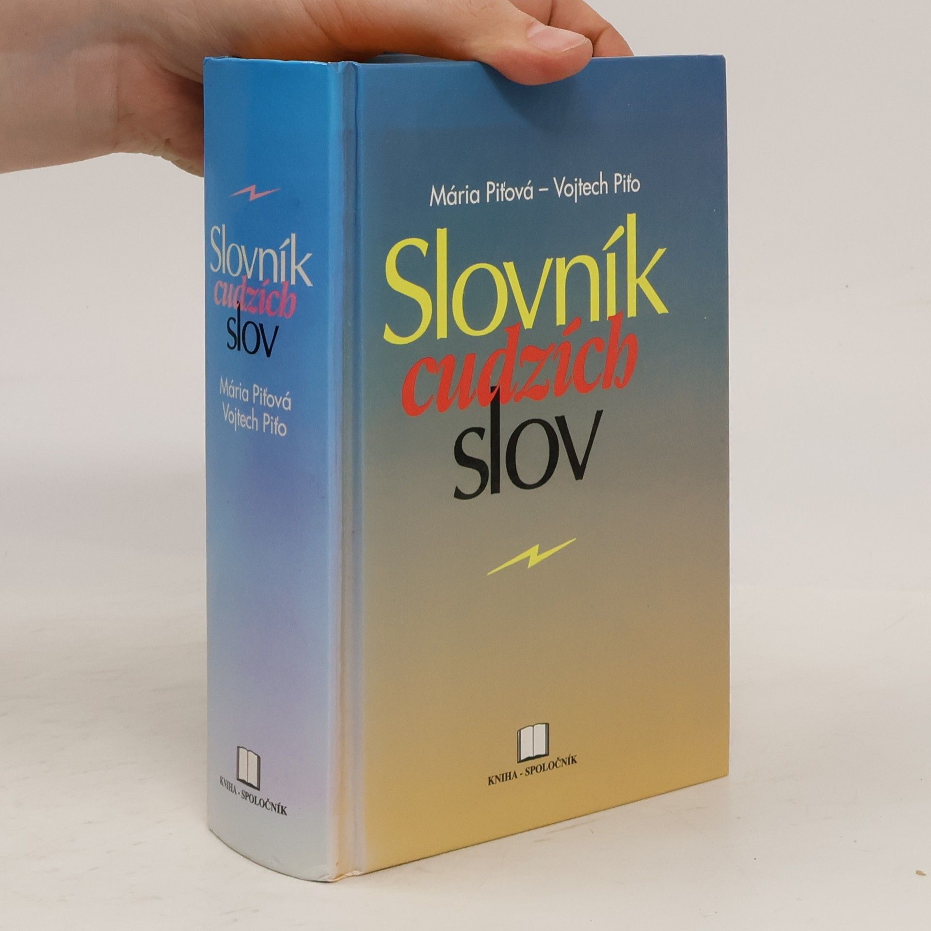 Mária Piťová Slovník cudzích slov