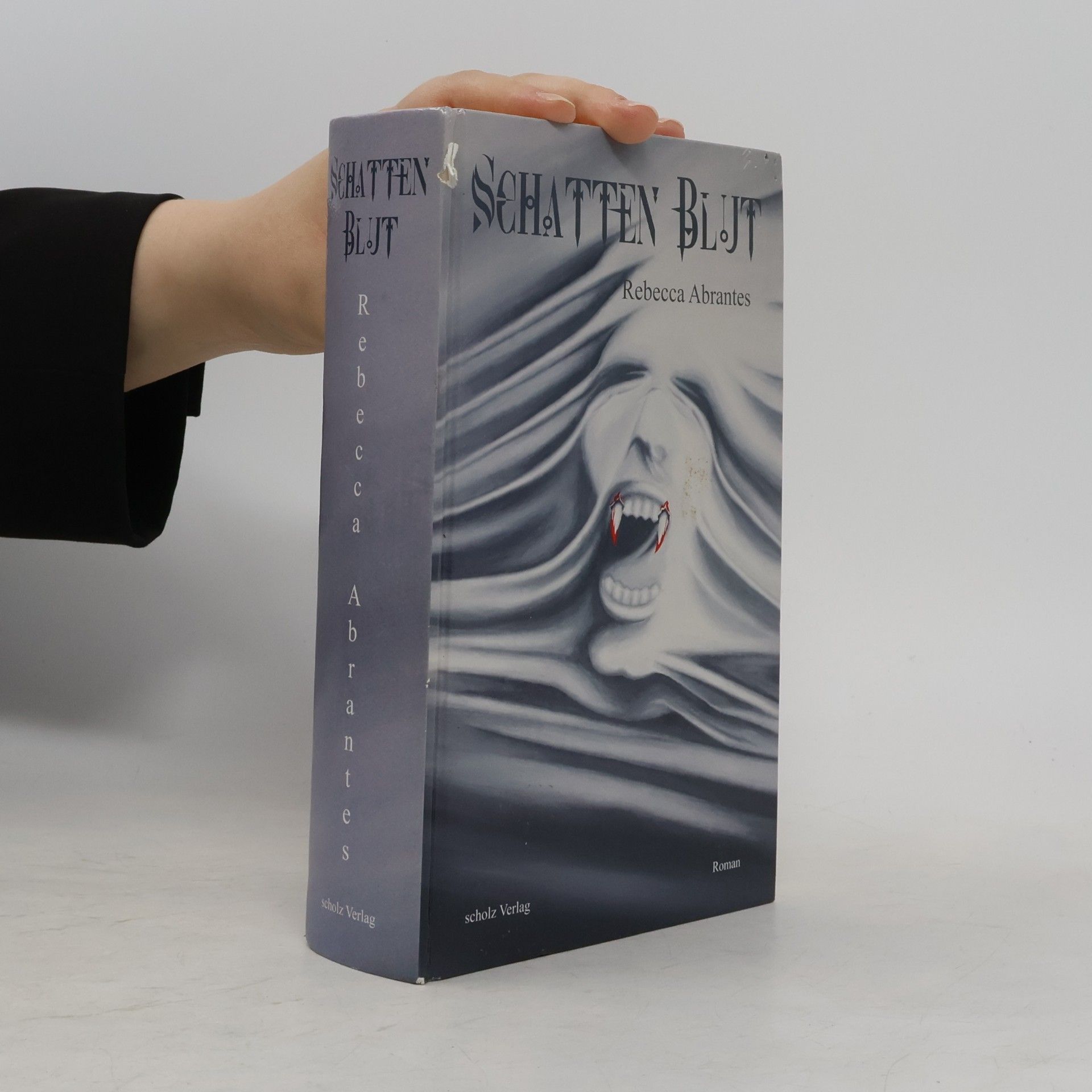 Rebecca Abrantes Schatten Blut