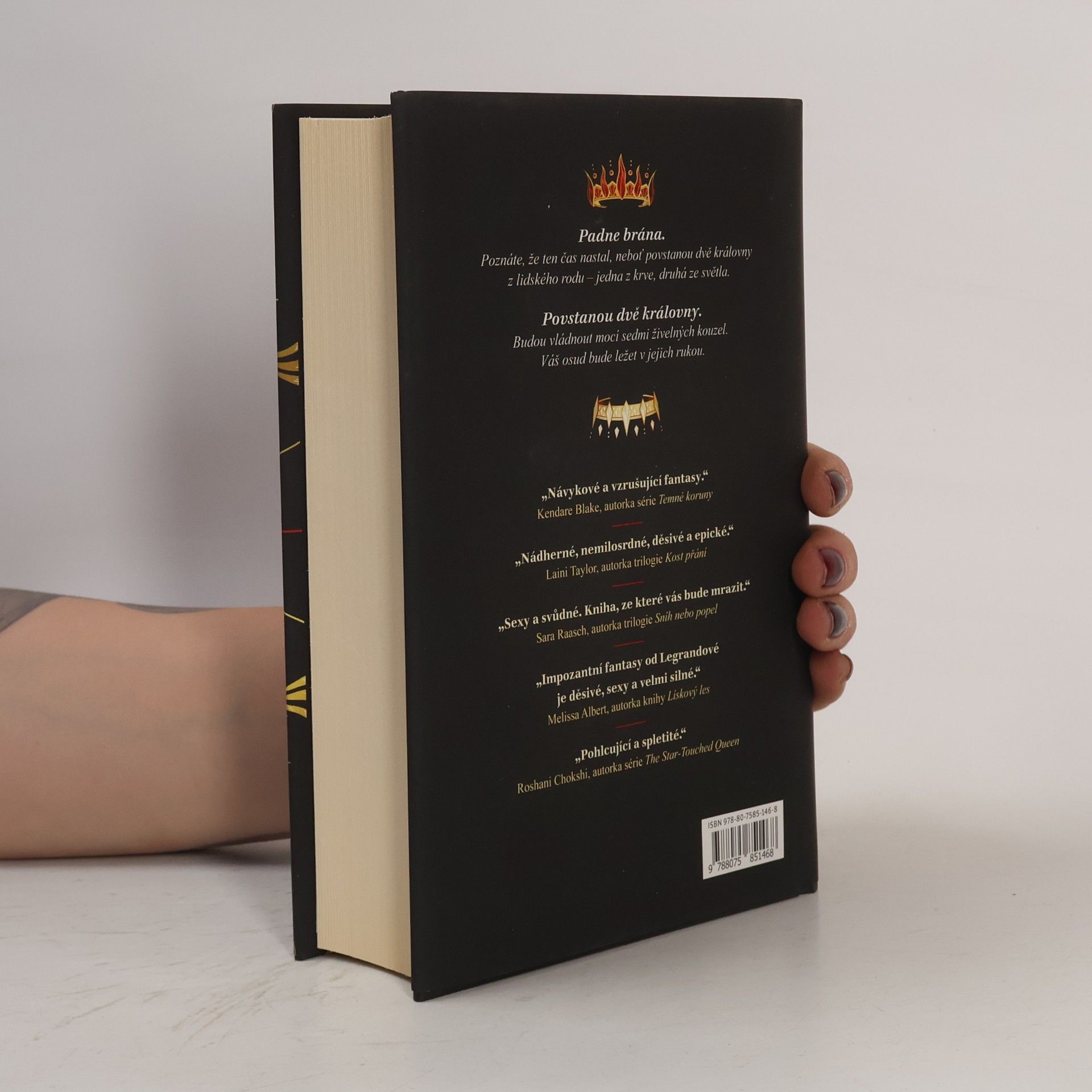 Claire Le Grand Furyborn. Trilogie Empirium - kniha první