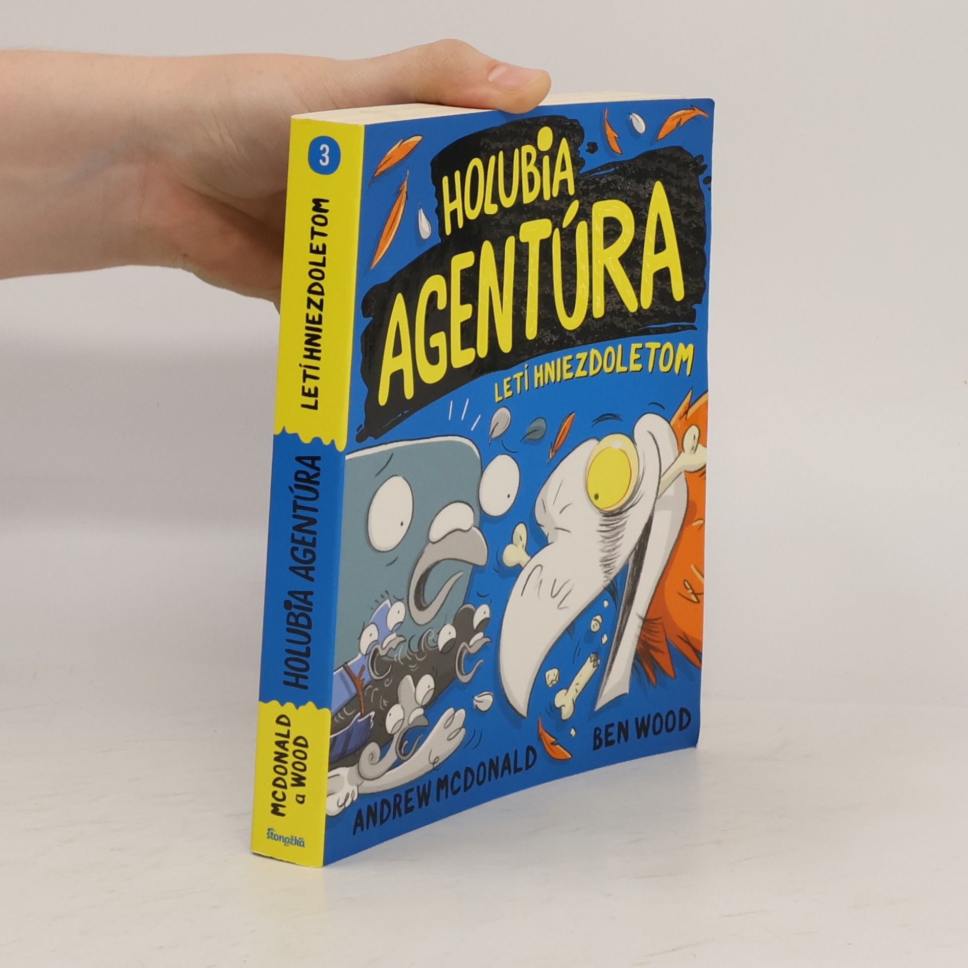 Andrew McDonald Holubia agentúra letí hniezdoletom