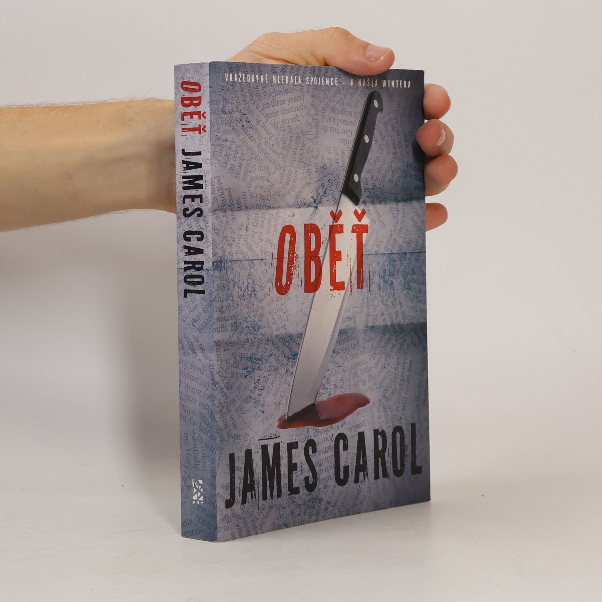 James Carol Oběť