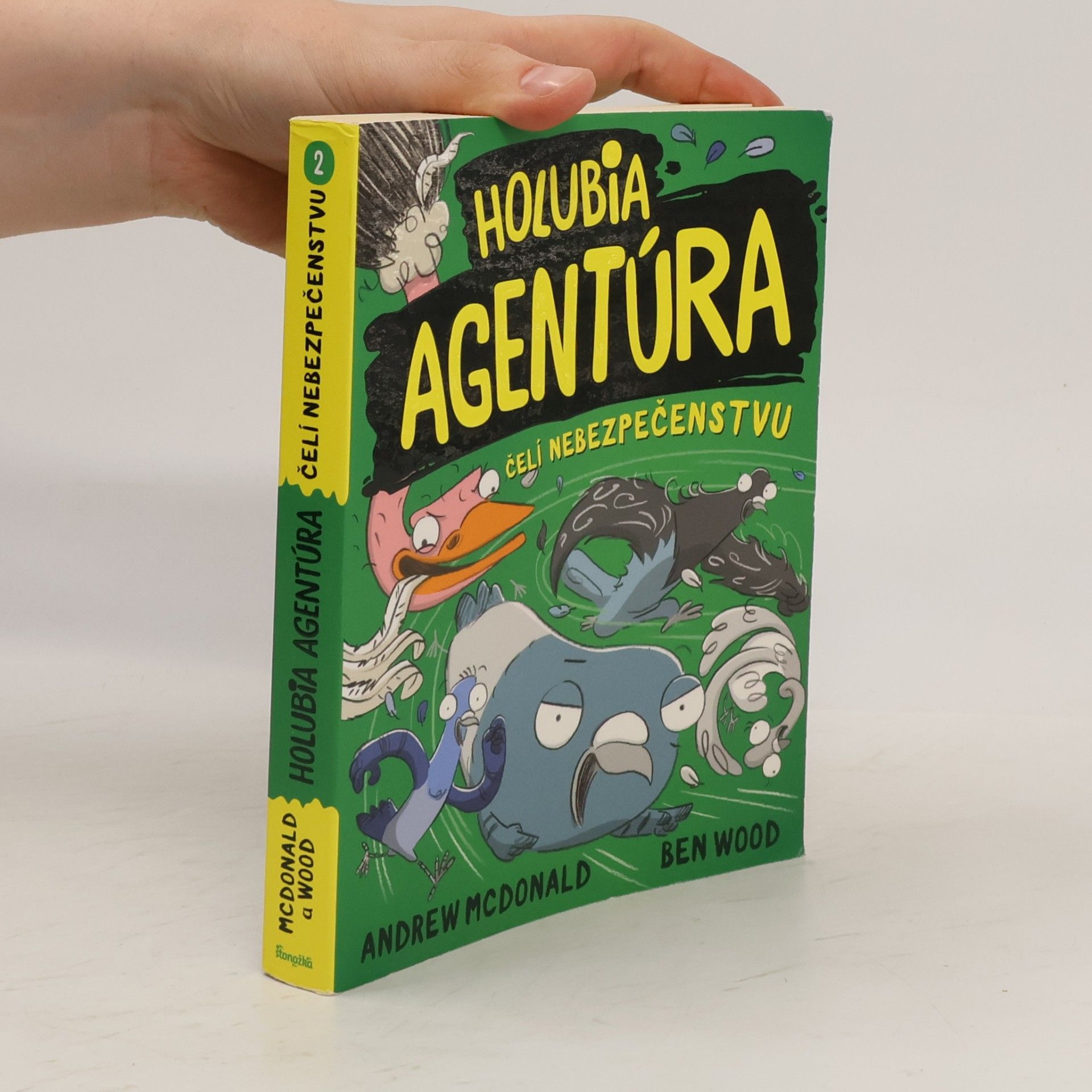 Andrew McDonald Holubia agentúra čelí nebezpečenstvu
