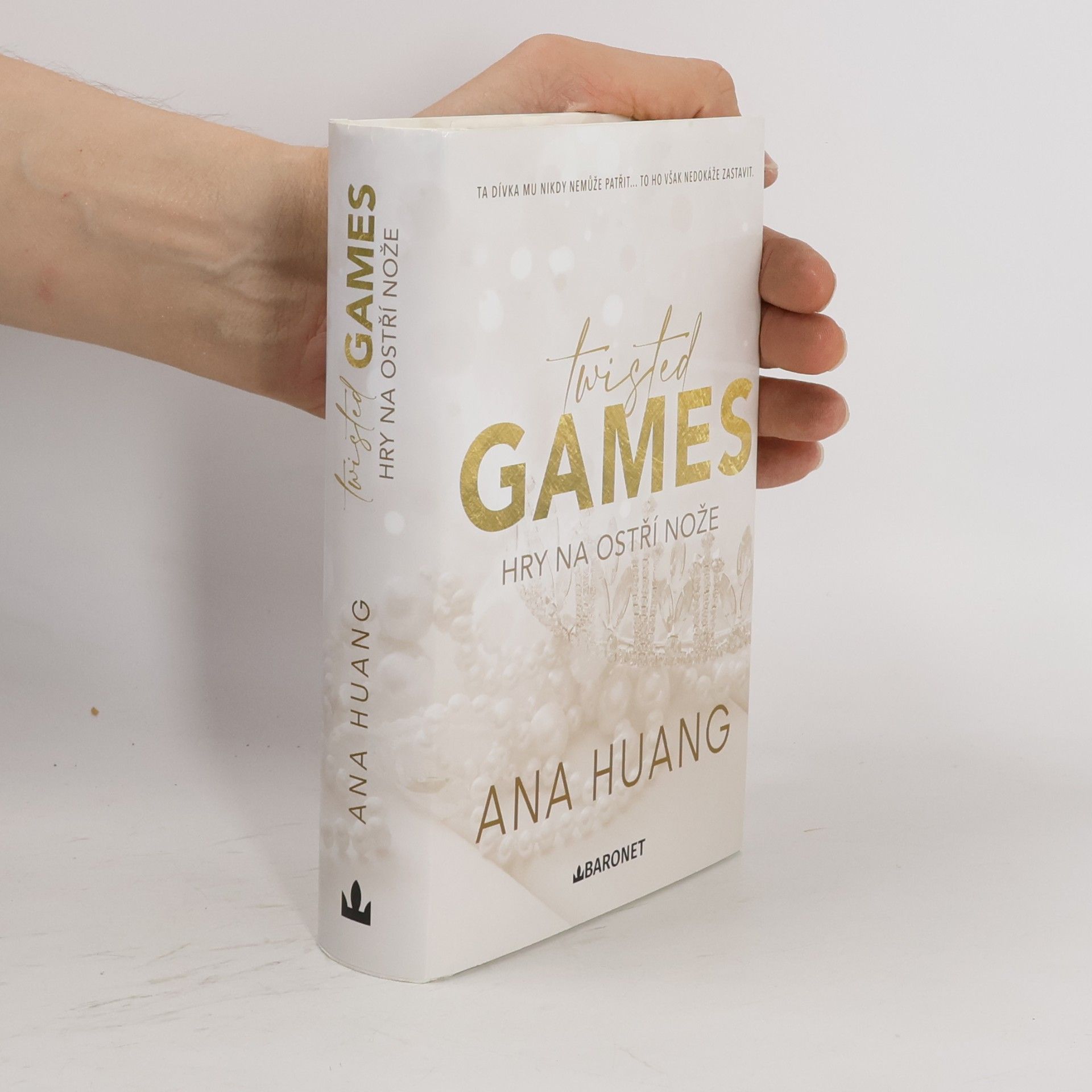 Ana Huang Twisted games. Hry na ostří nože