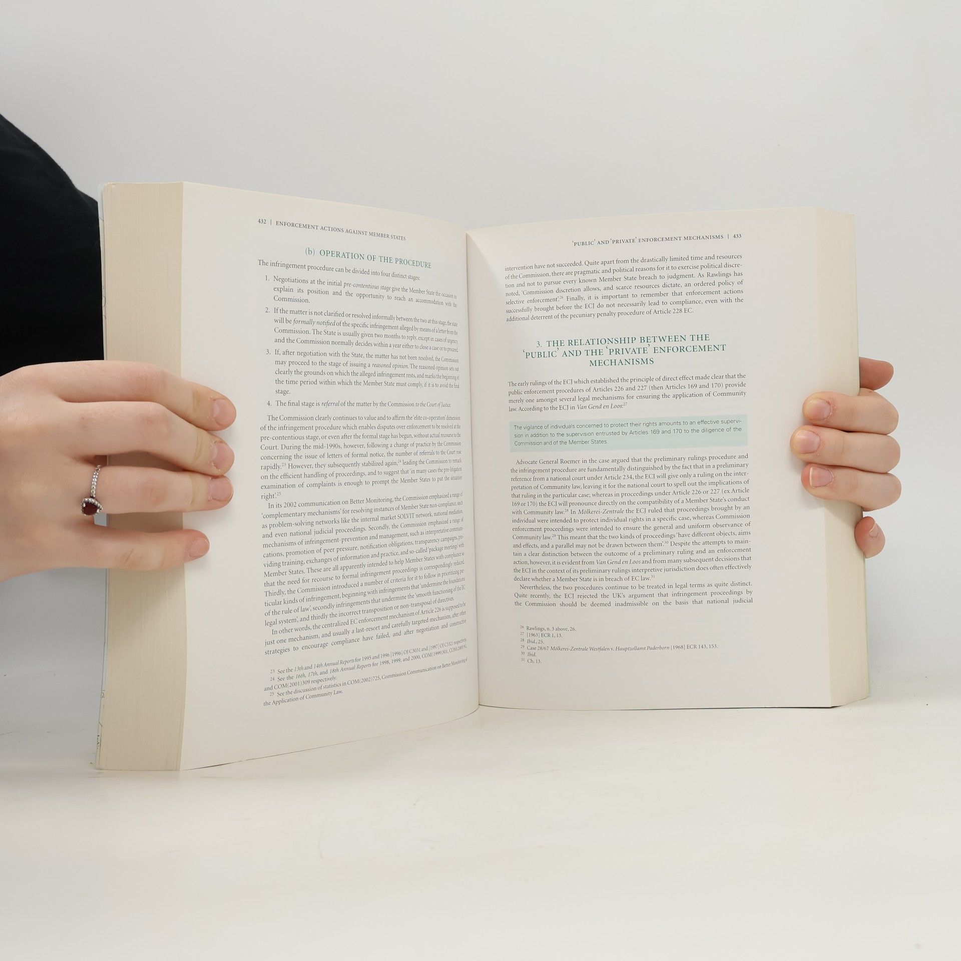 Paul P. Craig EU law : text, cases, and materials