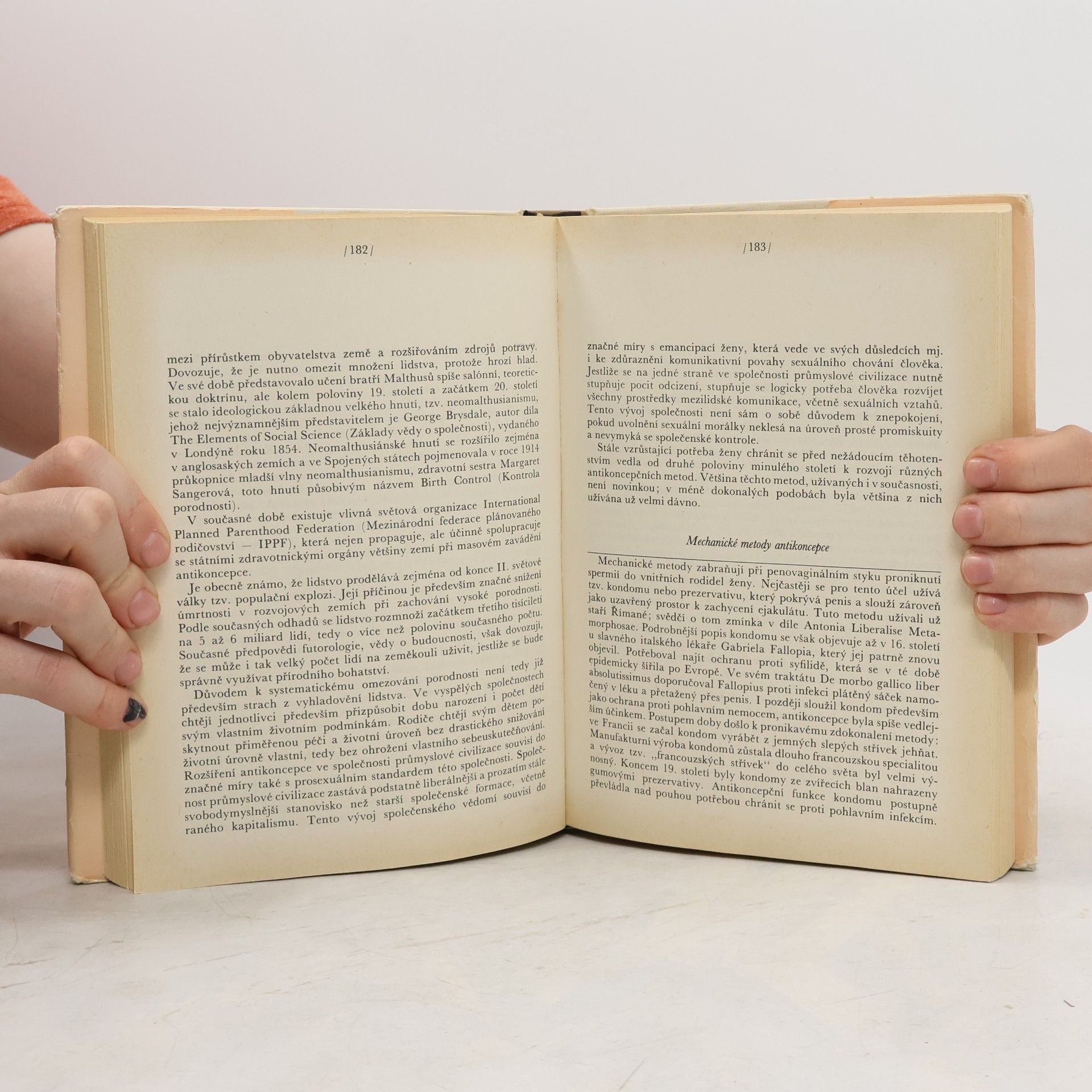 Various authors Encyklopedie mladé ženy