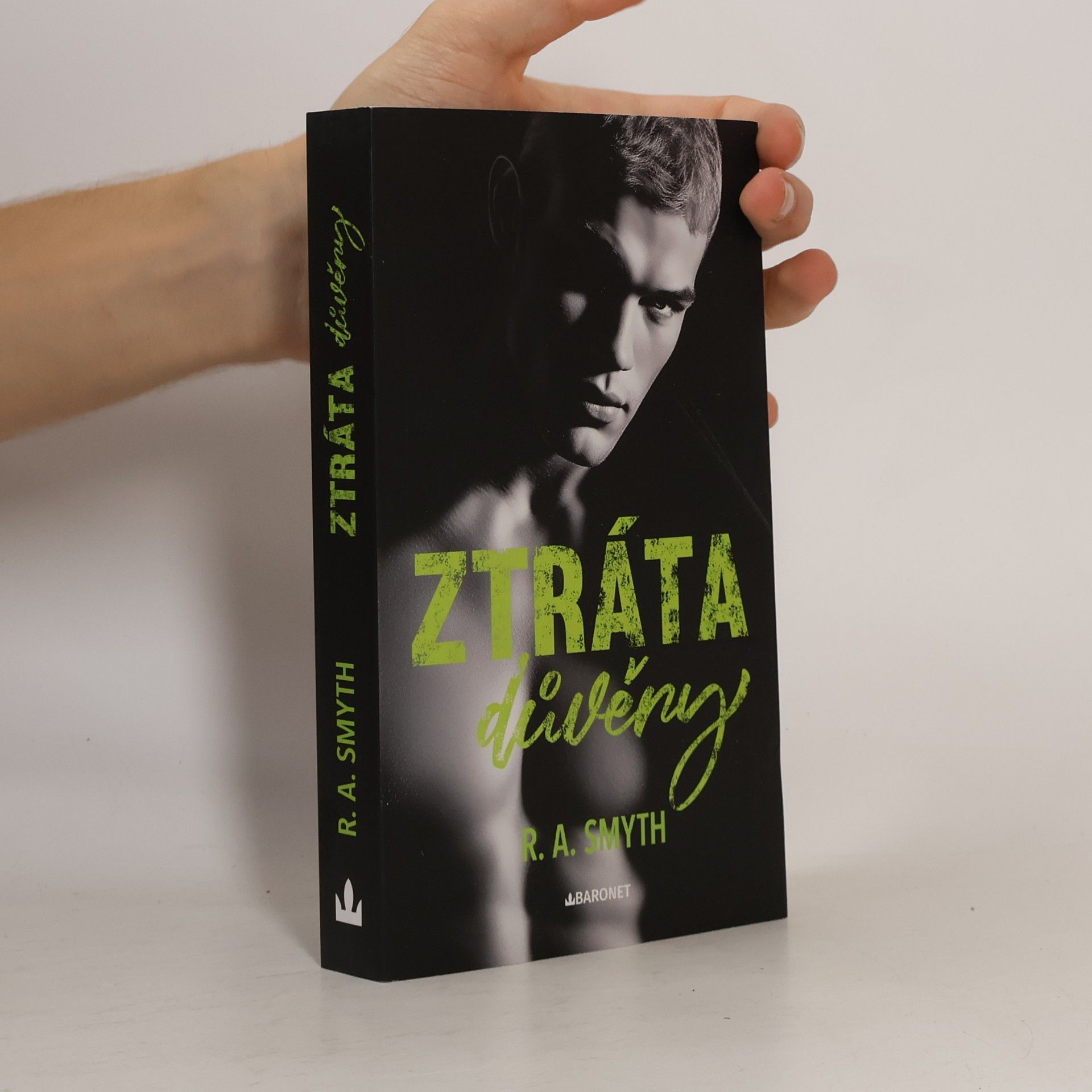 R.A. Smyth Ztráta důvěry