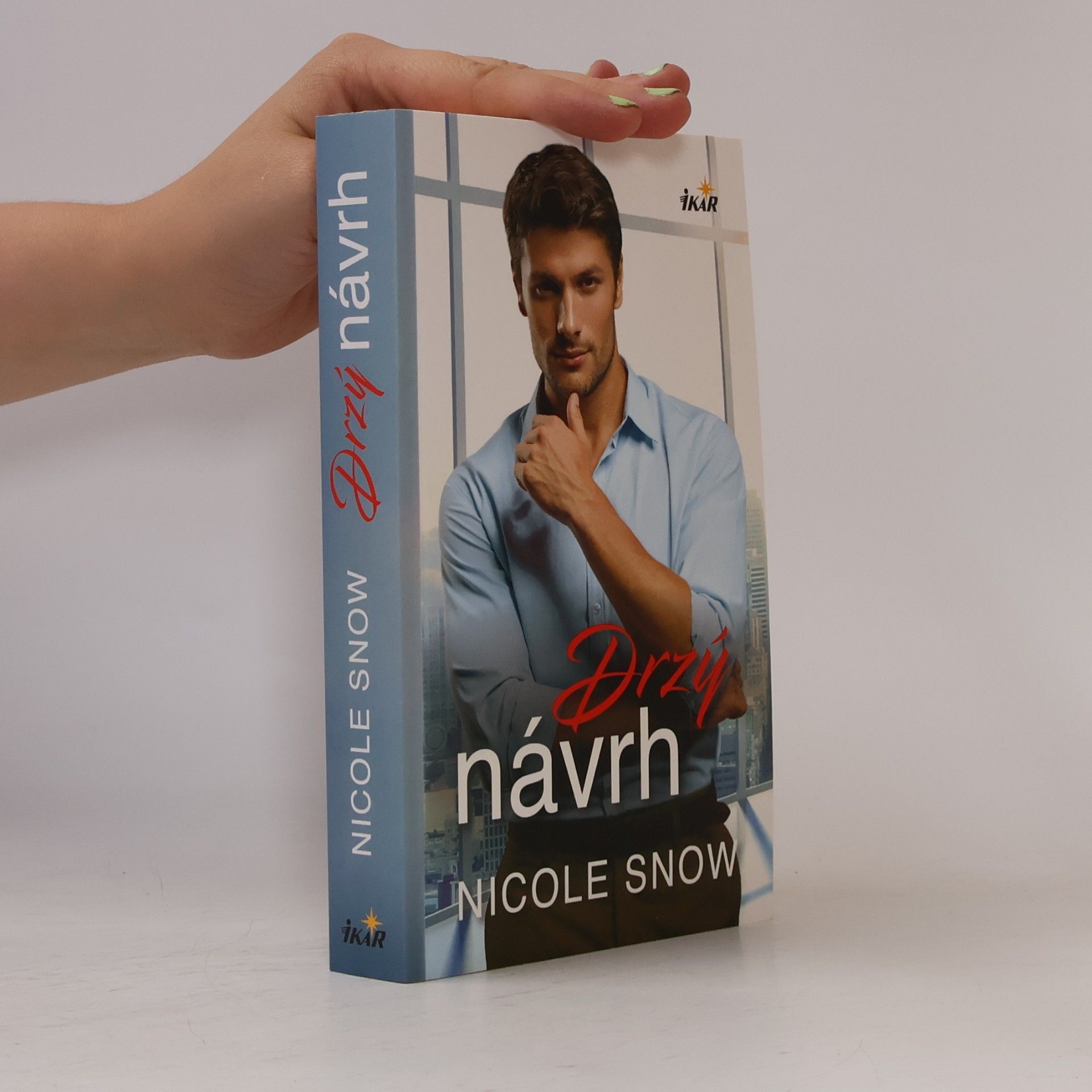 Nicole Snow Drzý návrh