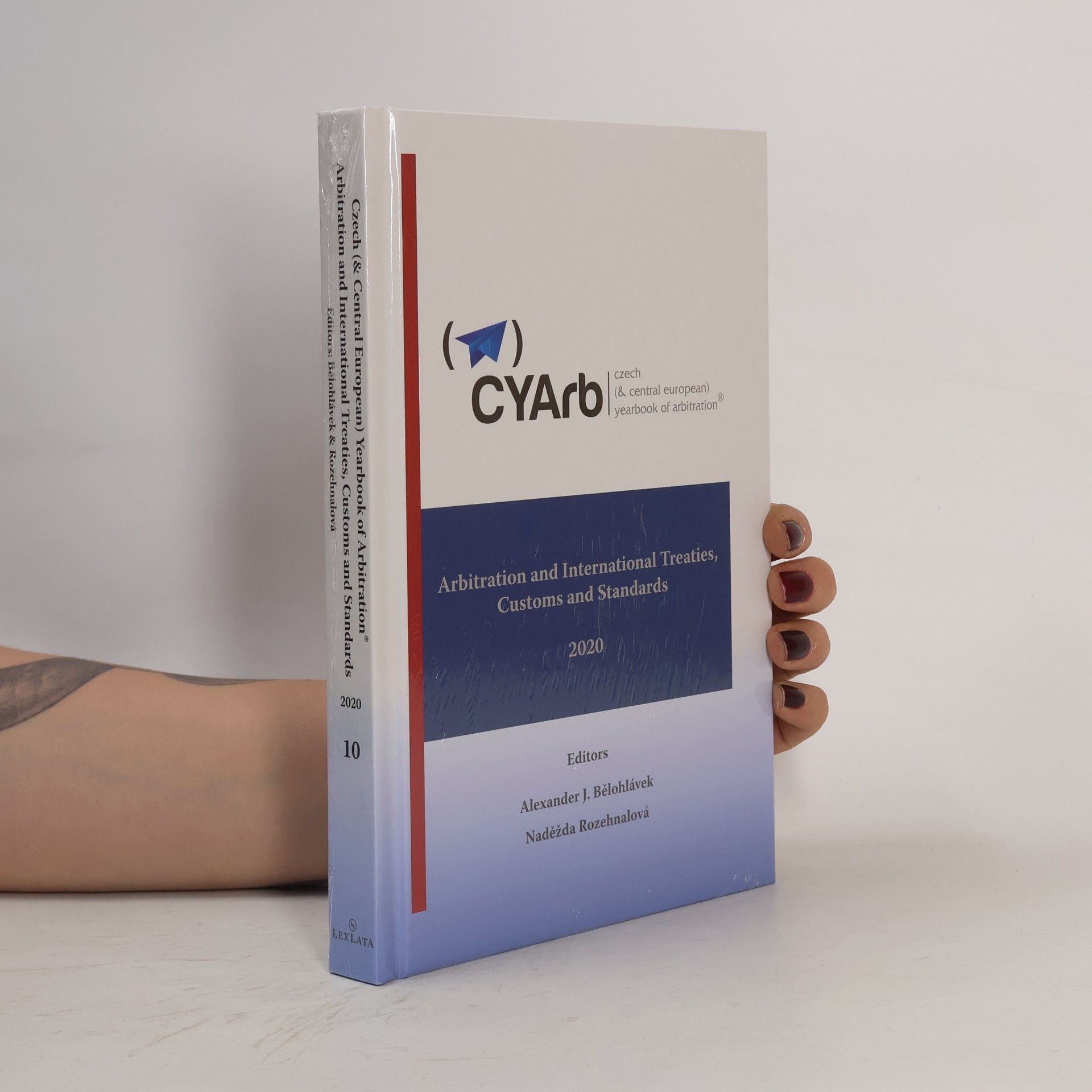Arbitration and international treaties, customs and standards