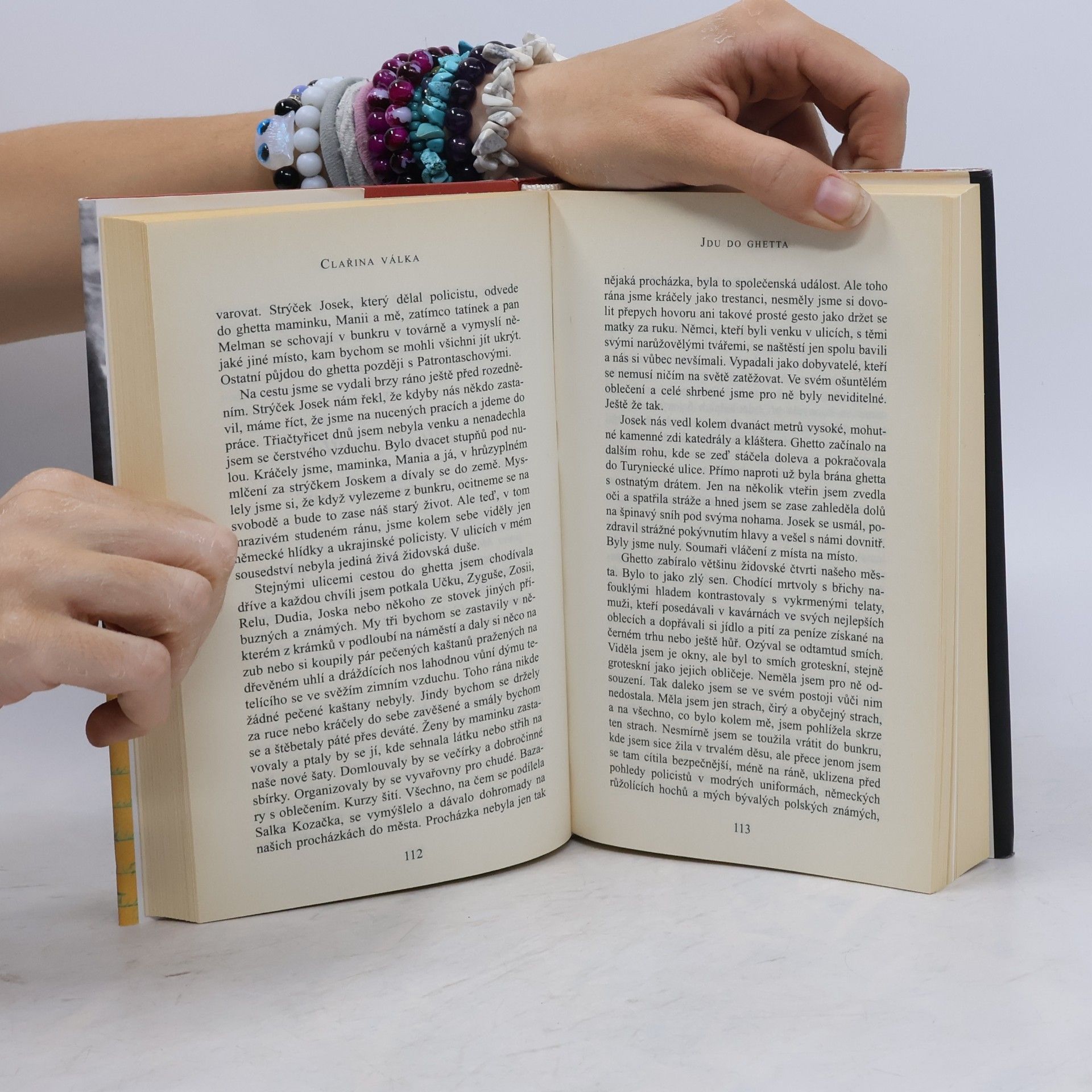 Clara Kramer Clařina válka . Skutečný příběh dívky, která zázračně přežila holocaust