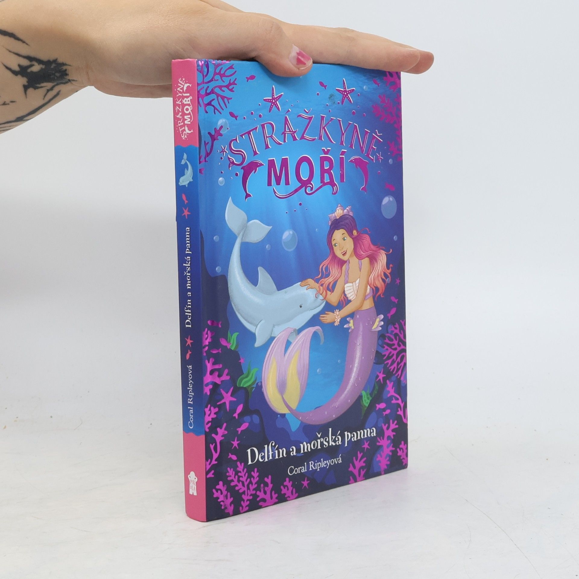 Coral Ripley Strážkyně moří: Delfín a mořská panna