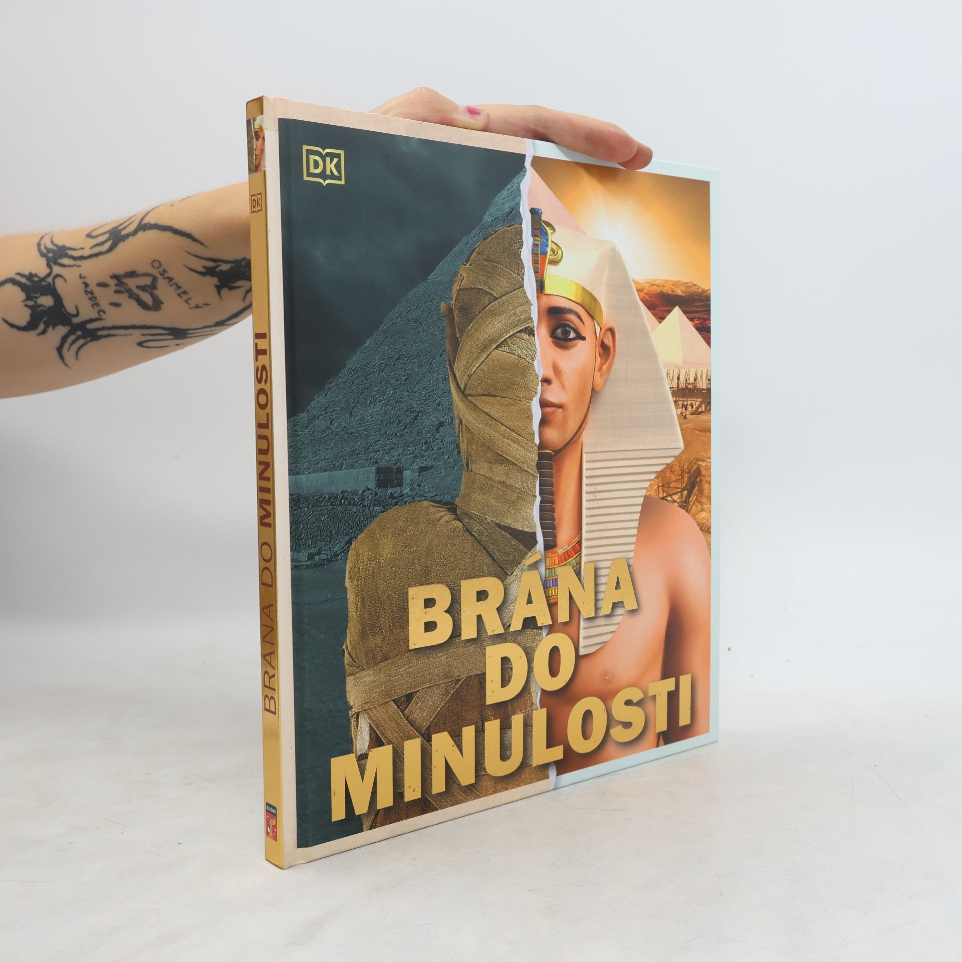 kolektiv Brána do minulosti