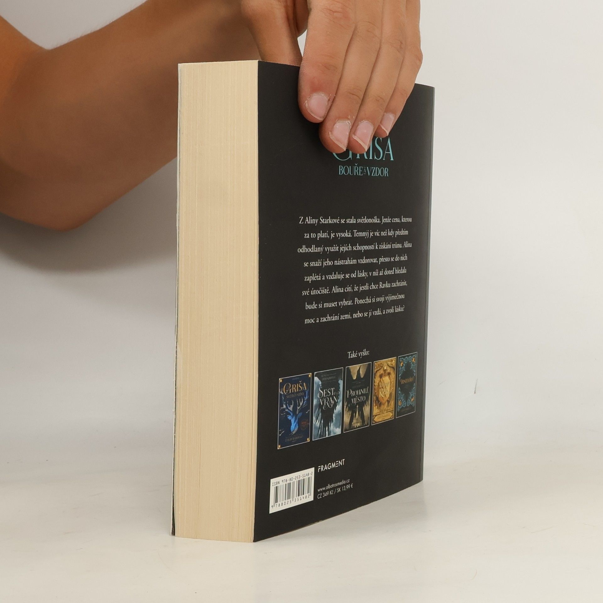 Leigh Bardugo Griša. Bouře a vzdor