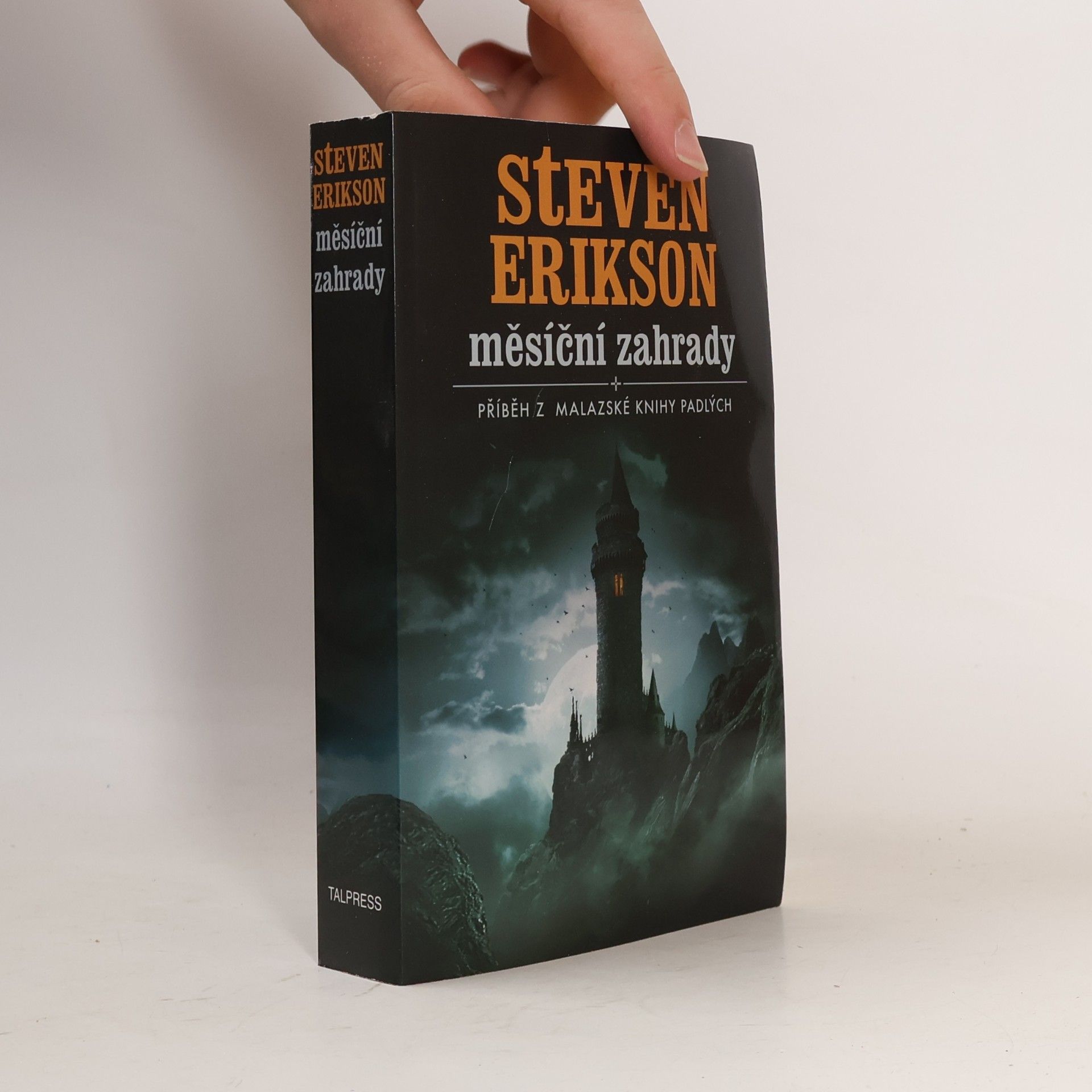 Steven Erikson Měsíční zahrady