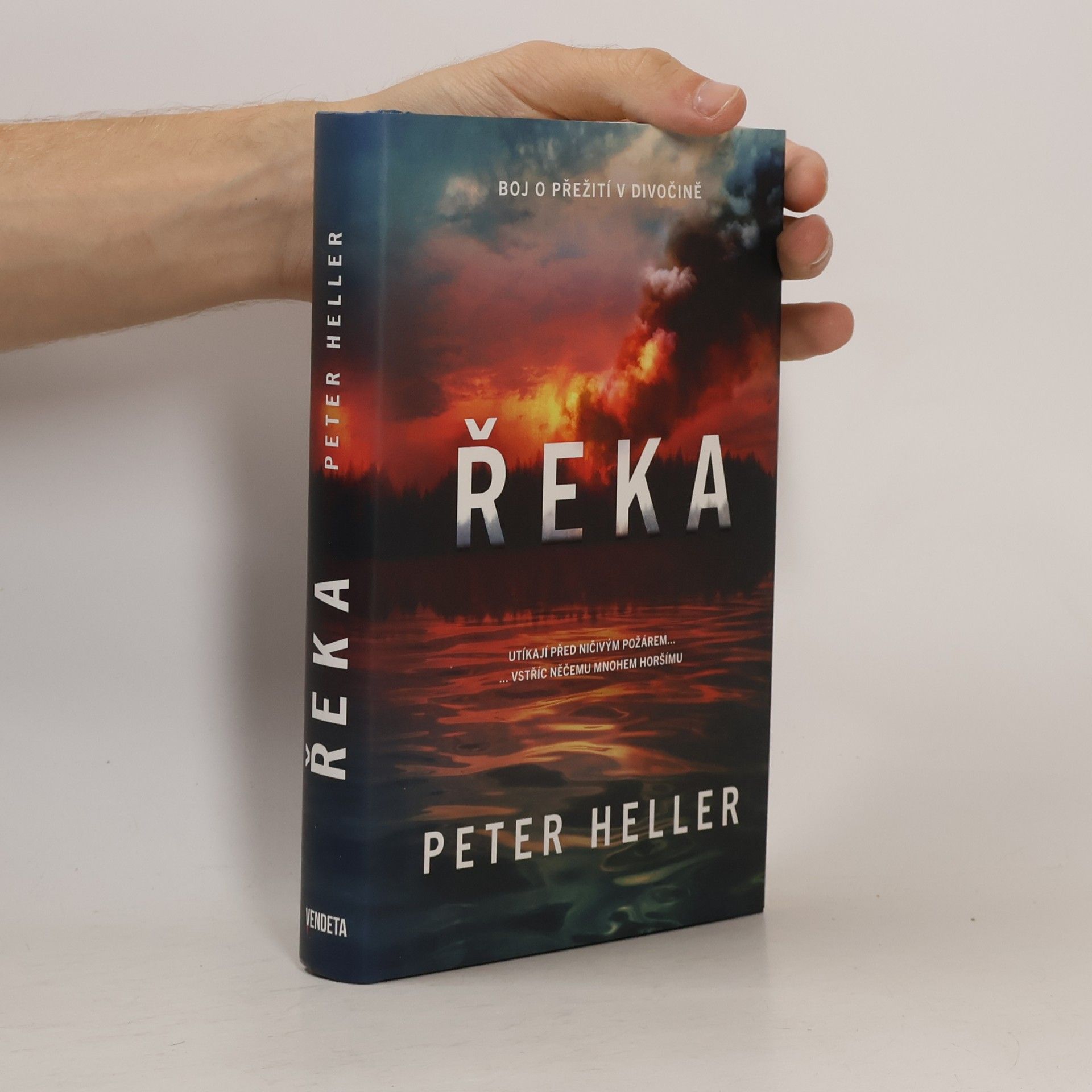 Peter Heller Řeka