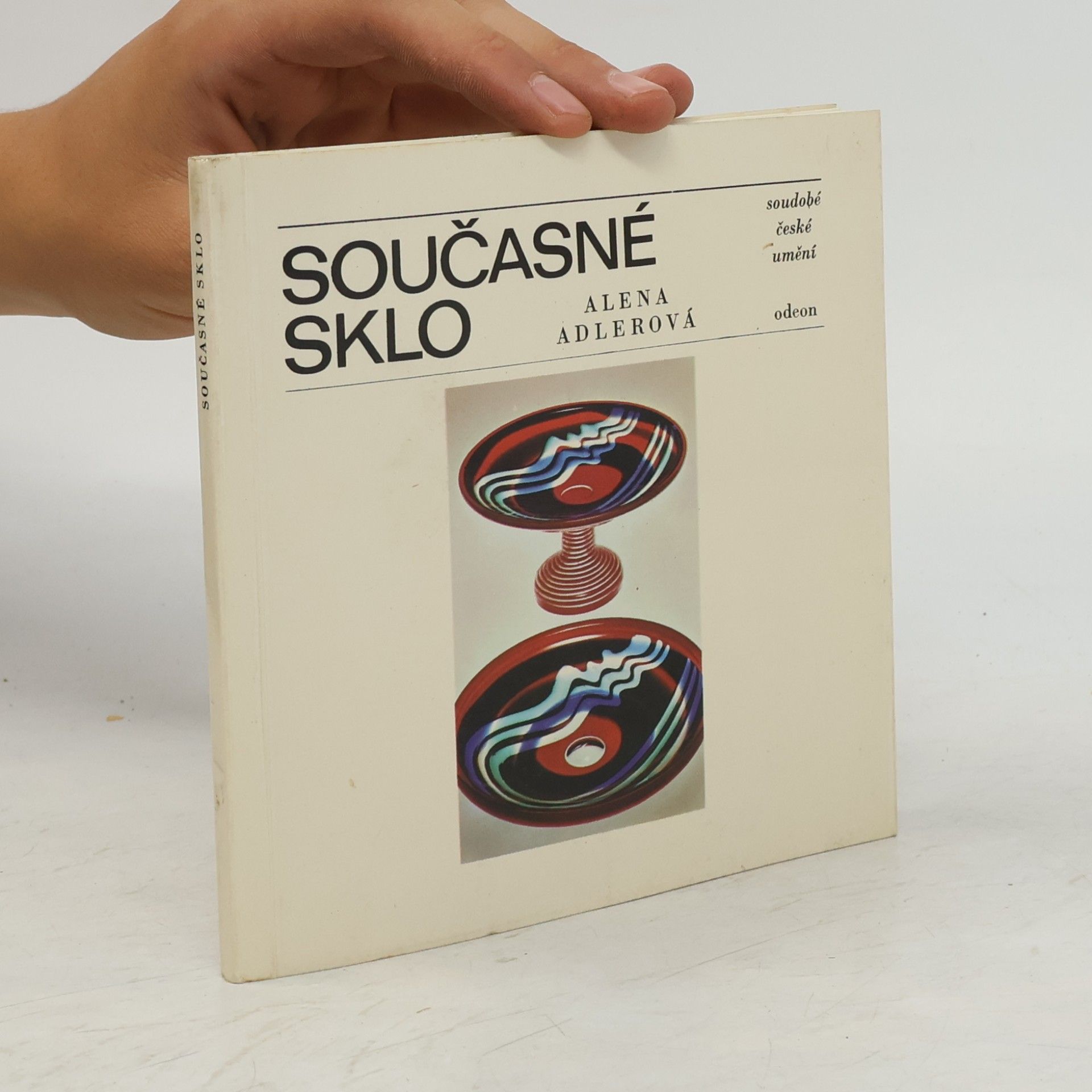 Alena Adlerová Současné sklo