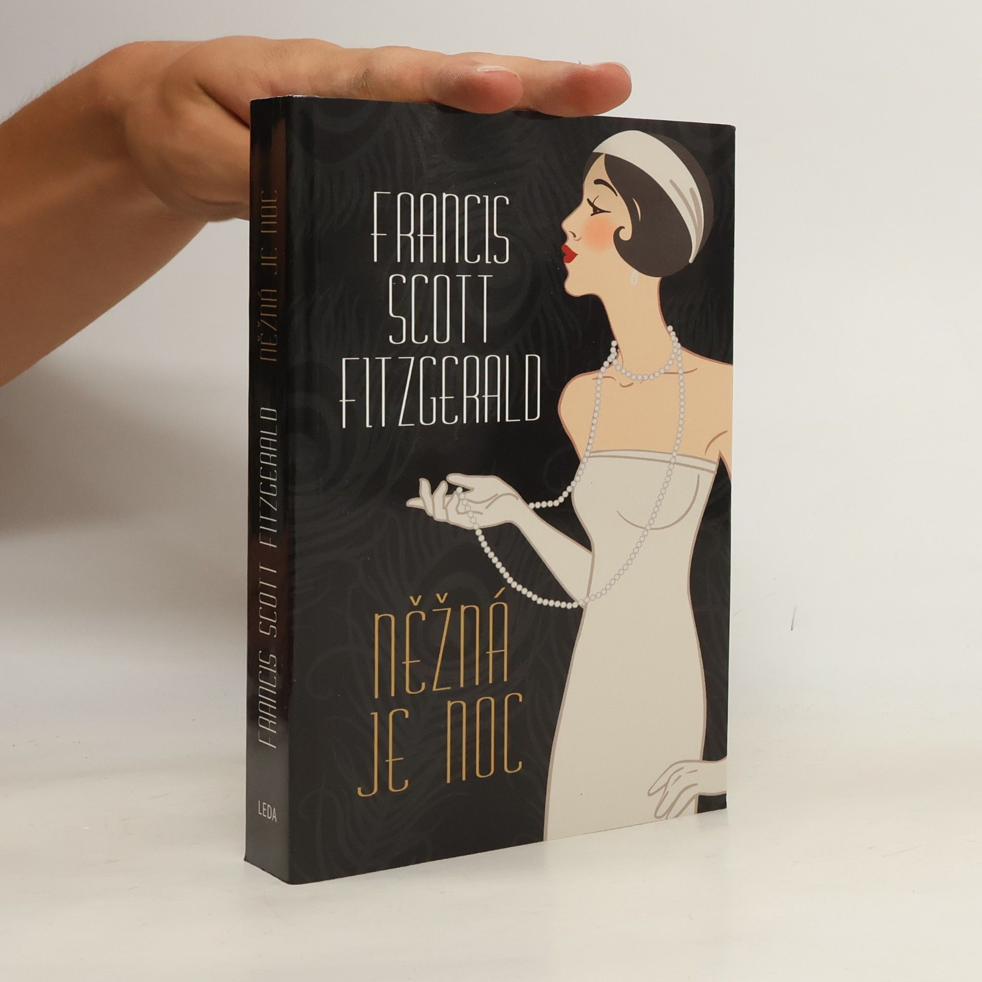 F. Scott Fitzgerald Něžná je noc