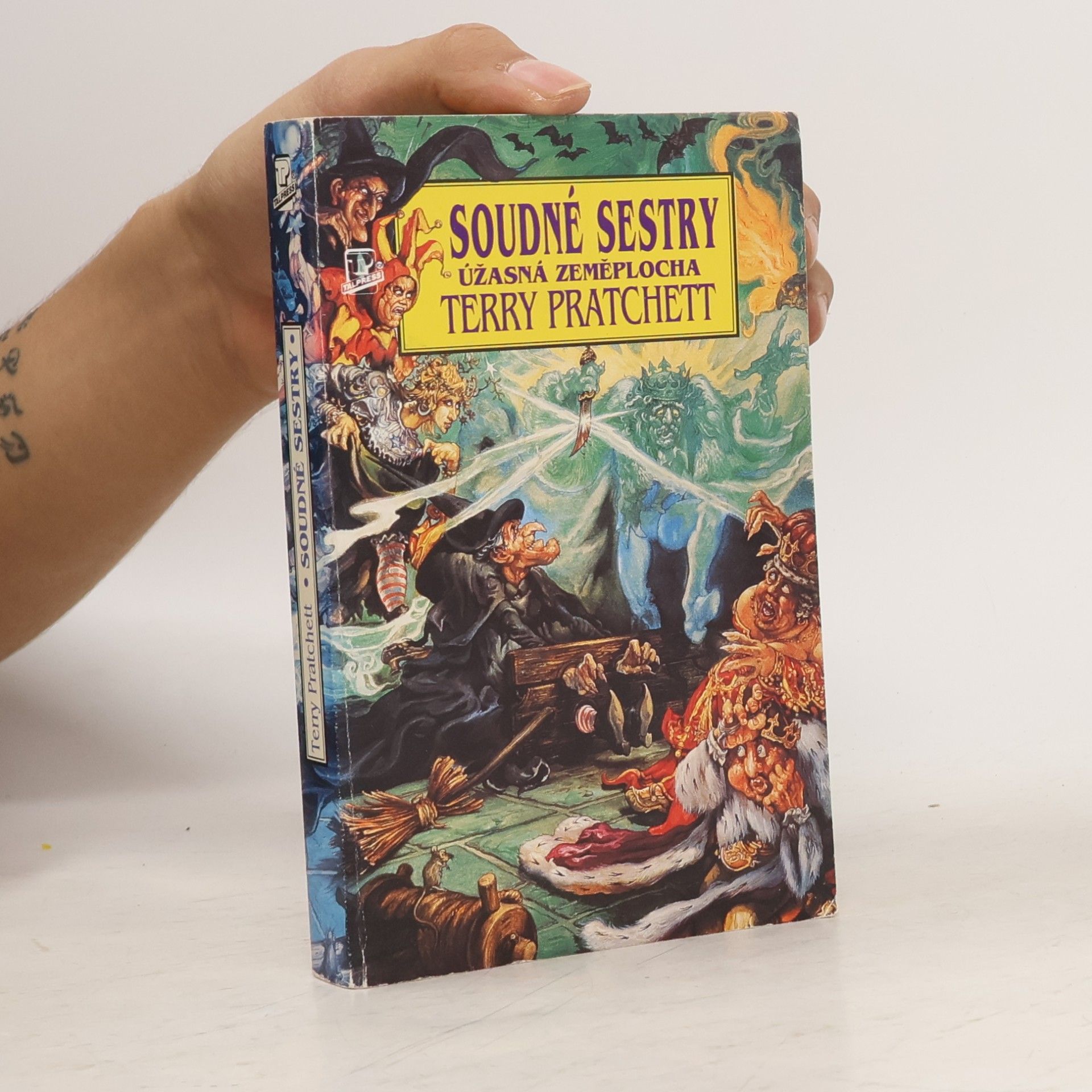 Terry Pratchett Soudné sestry