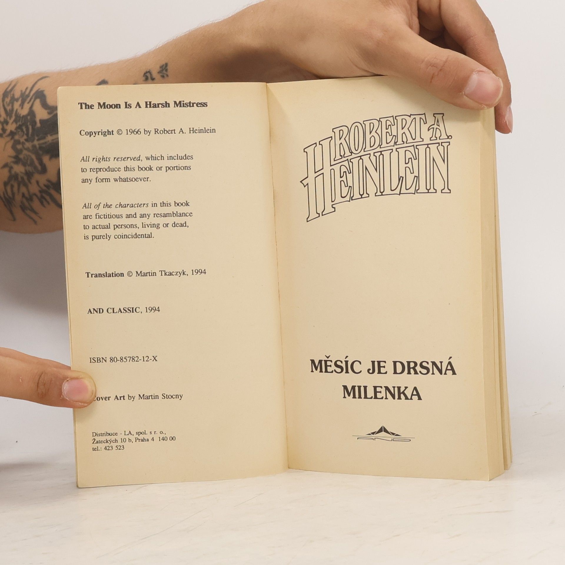 Robert A. Heinlein Měsíc je drsná milenka
