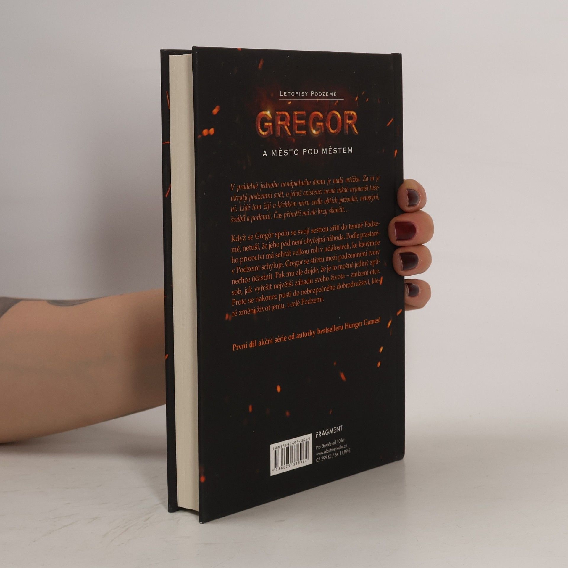Suzanne Collins Letopisy Podzemě. Gregor a město pod městem
