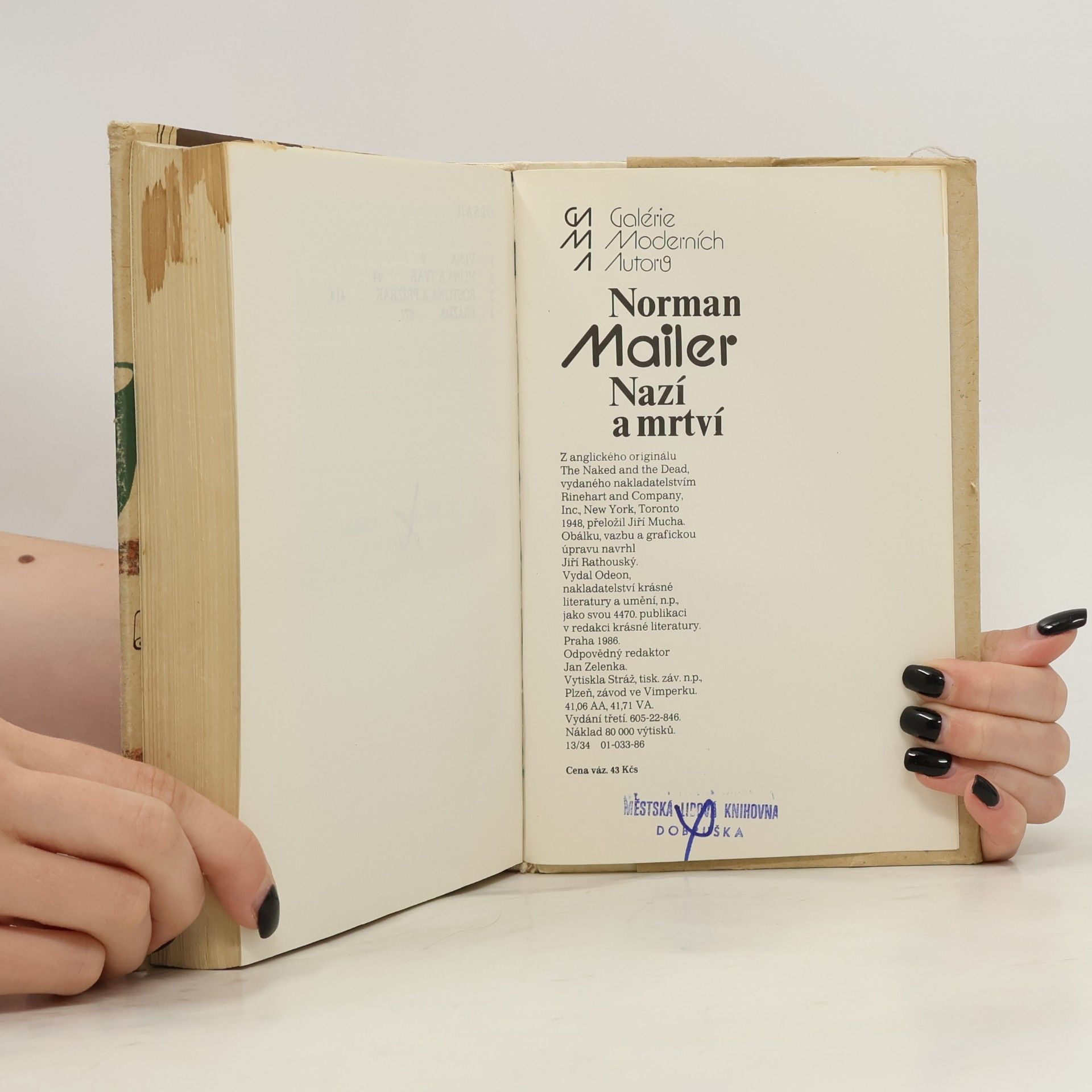 Norman Mailer Nazí a mrtví