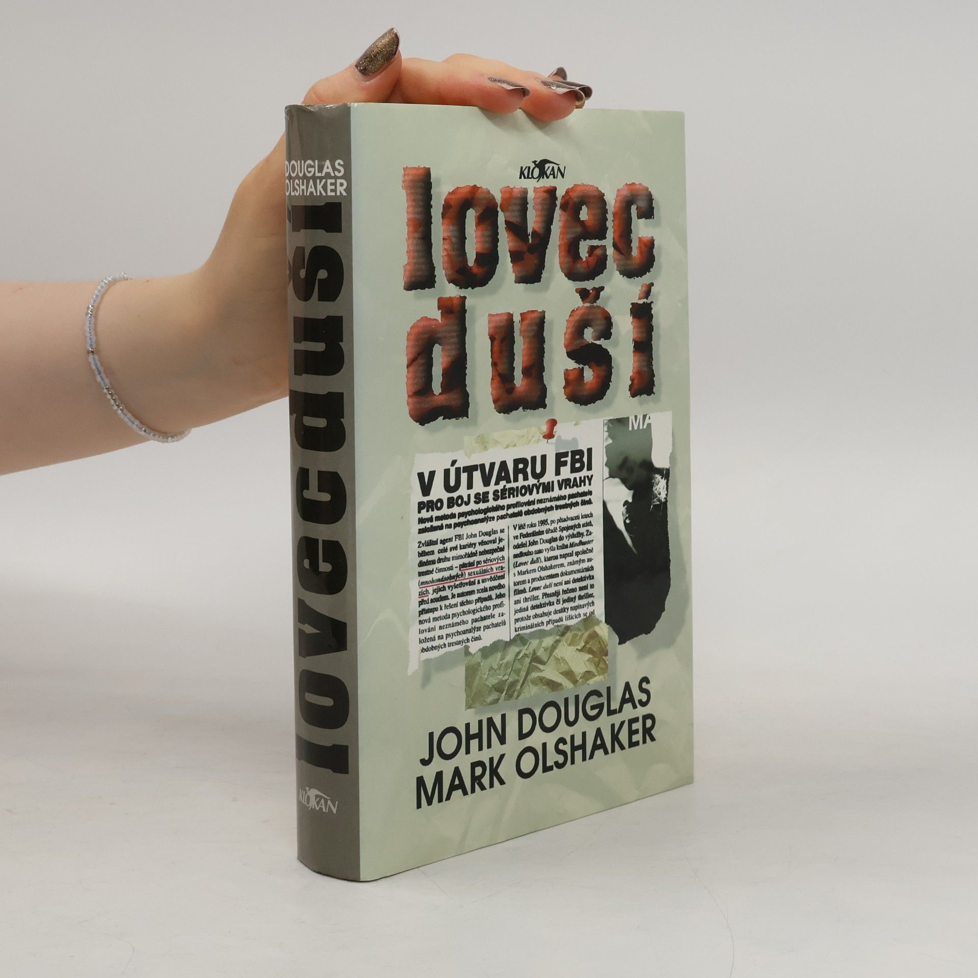John E. Douglas Lovec duší