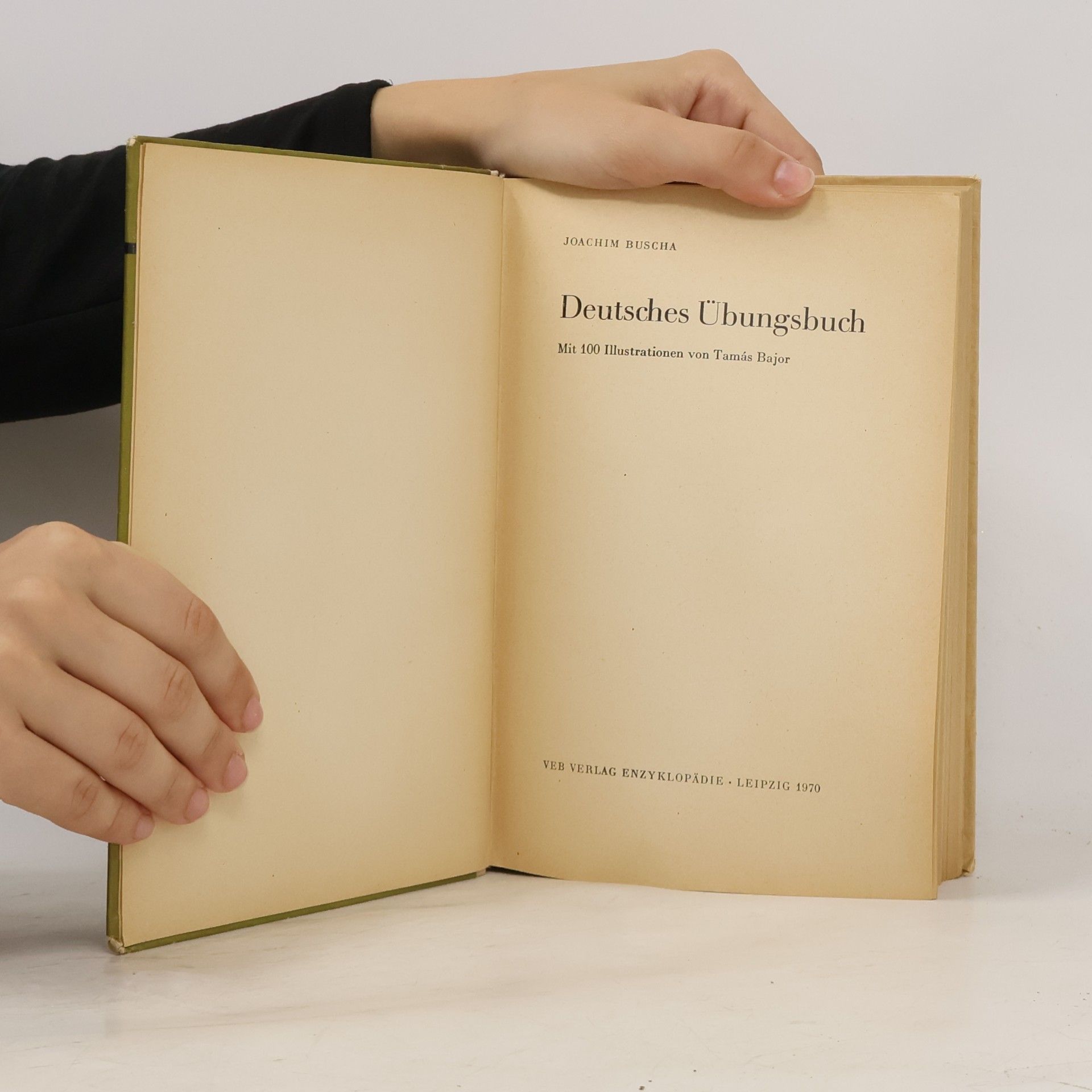 Various authors Deutsches Übungsbuch