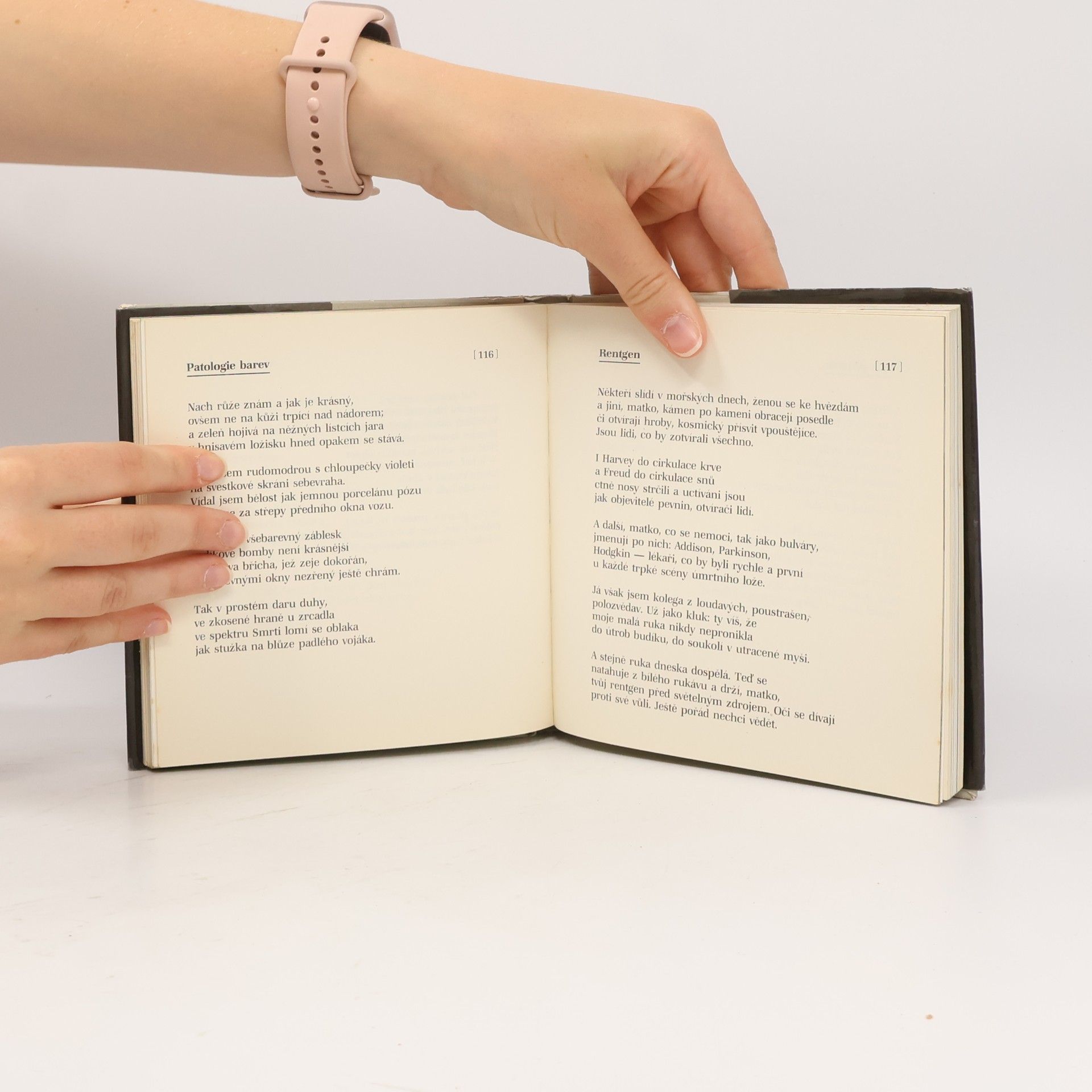 Dannie Abse Ostrovy plovoucí k severu. Antologie současné poezie britských ostrovů