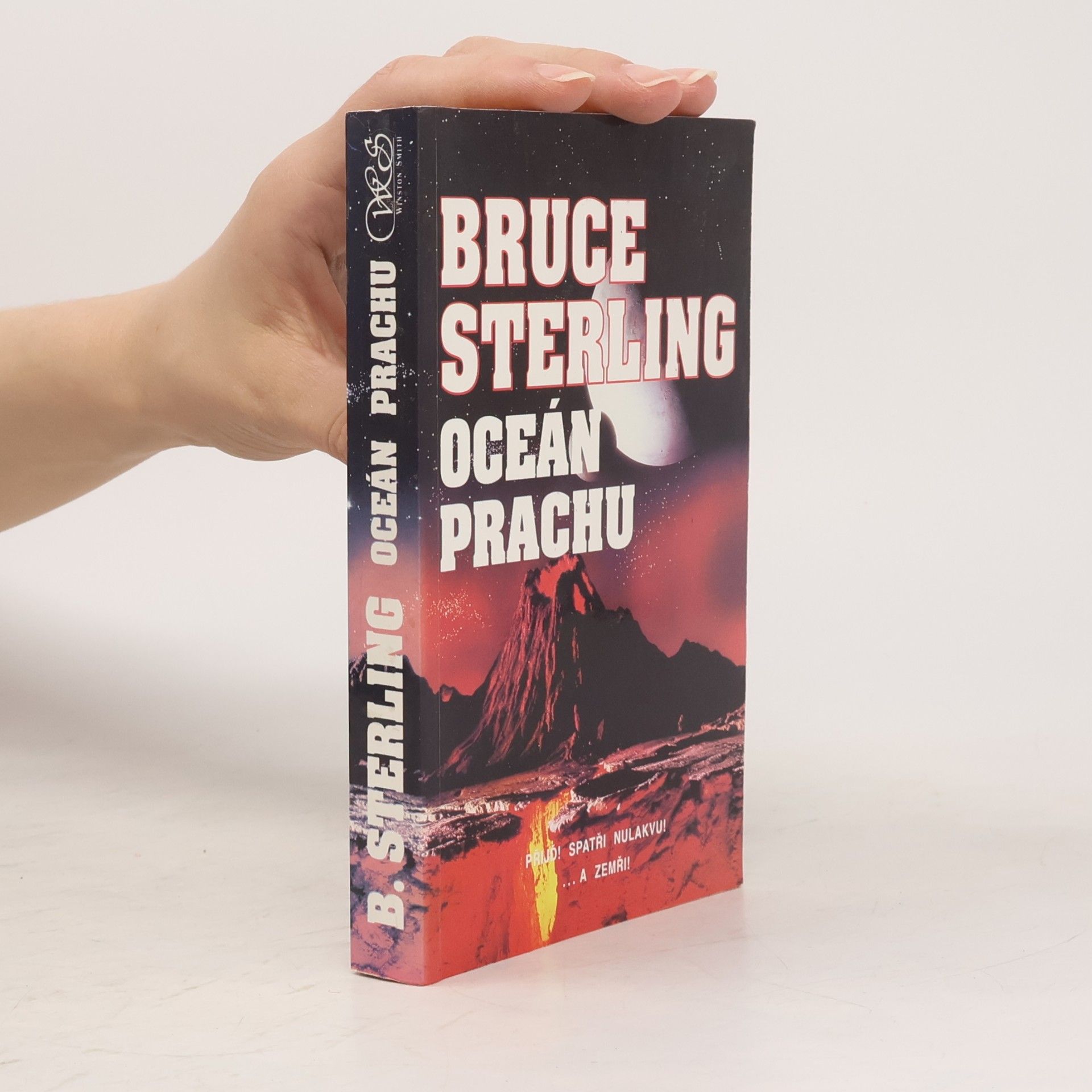 Bruce Sterling Oceán prachu