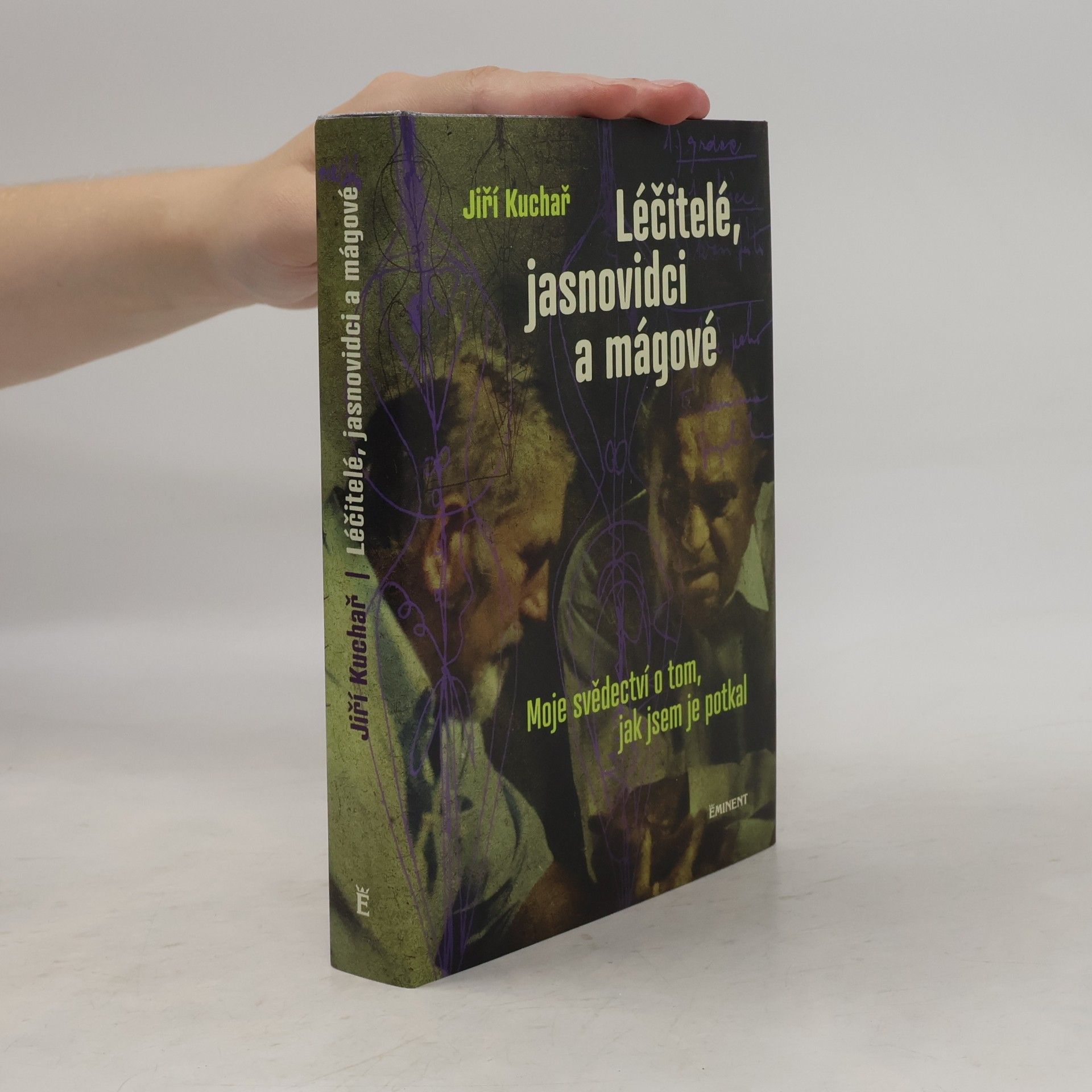 Léčitelé, jasnovidci a mágové