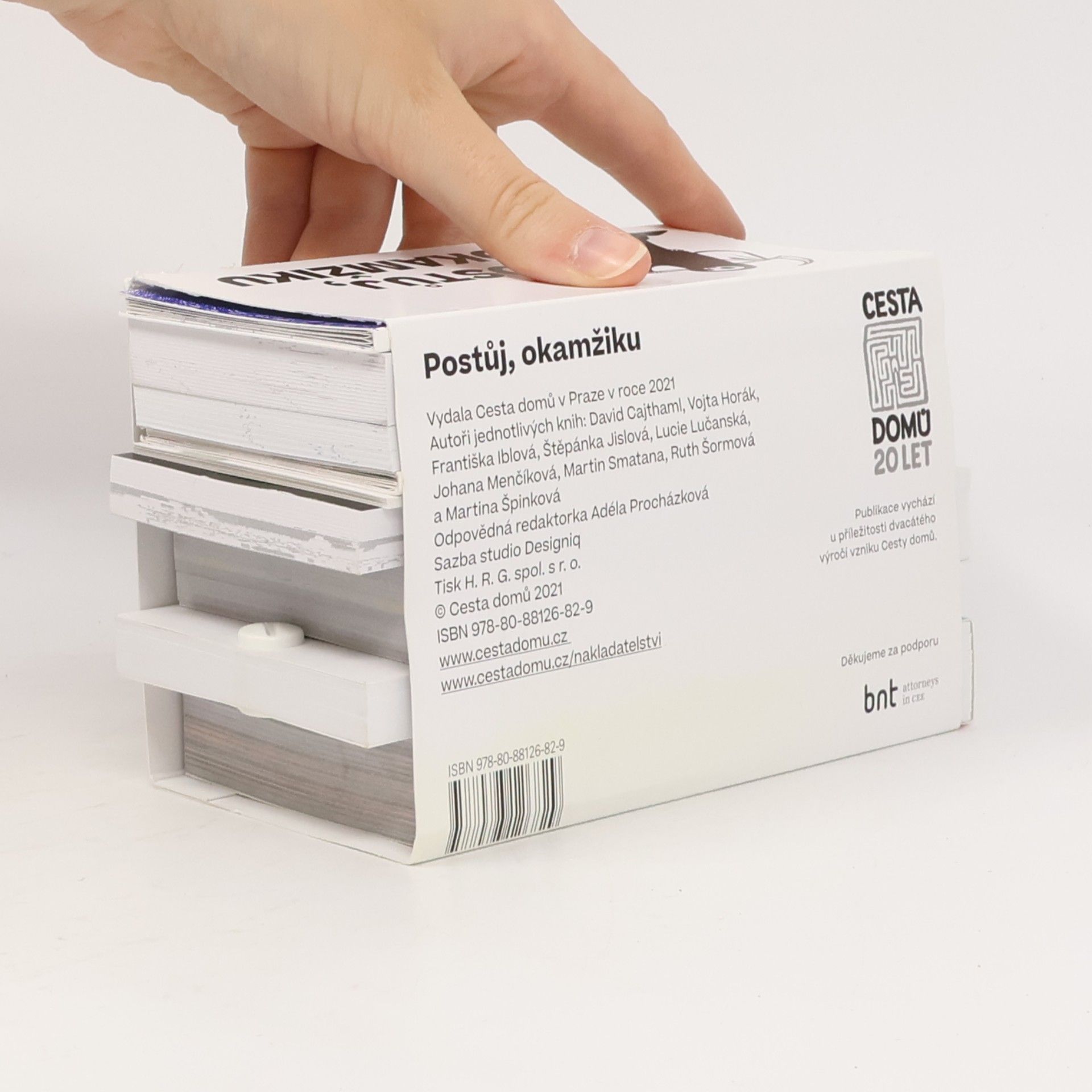 Kolektiv autorů Postůj, okamžiku
