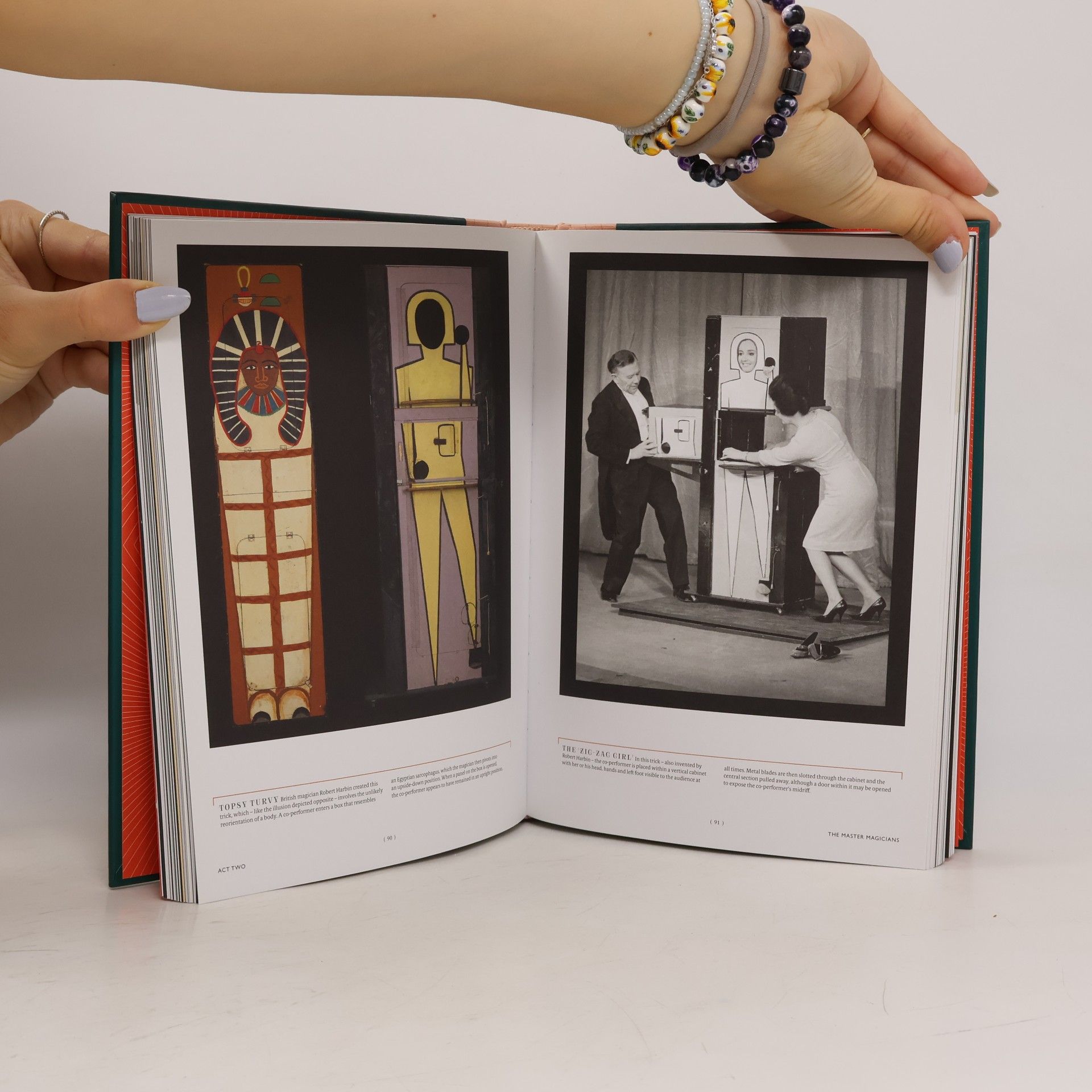 Matthew L. Tompkins The Spectacle of Illusion