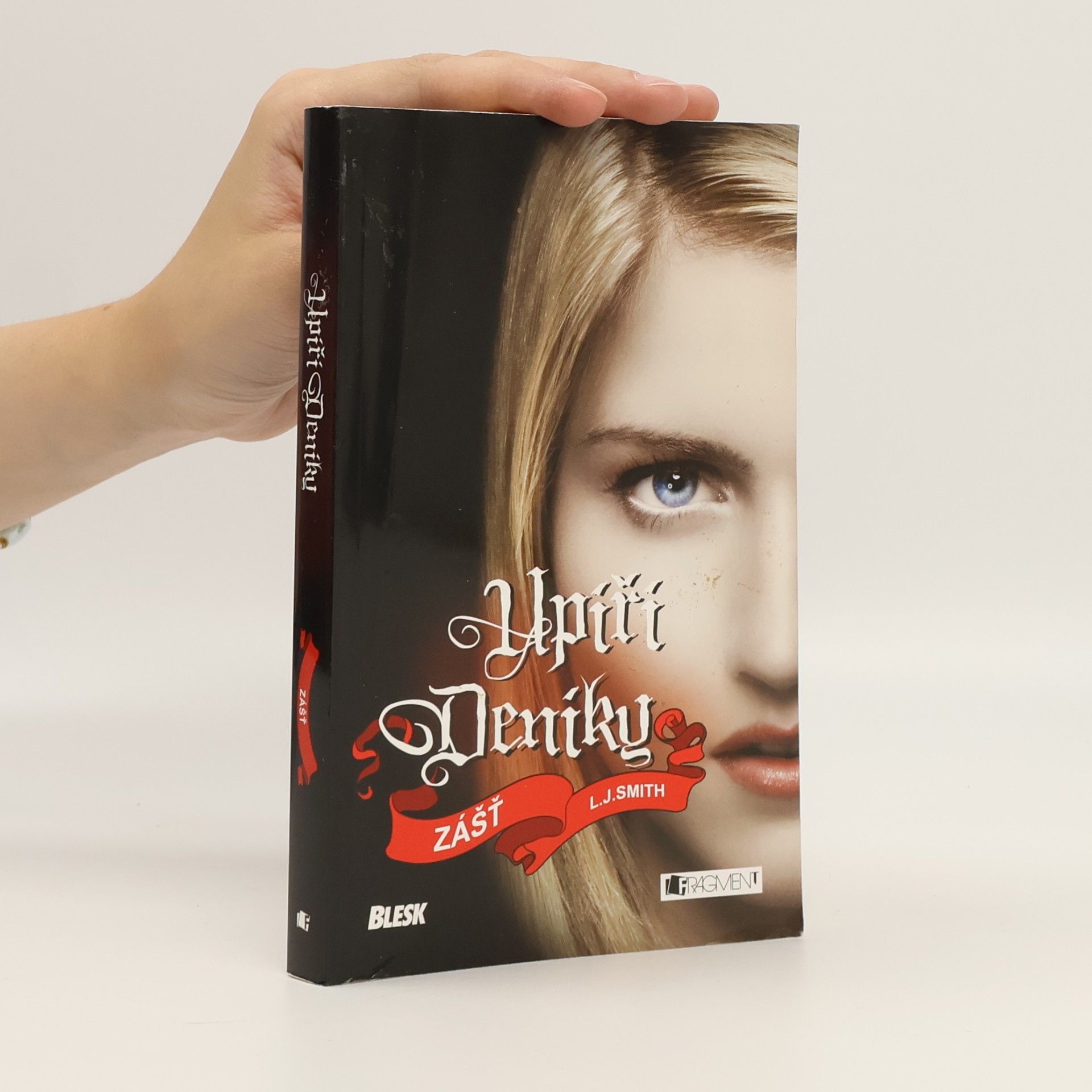 L. J. Smithová  Upíří deníky. Zášť.