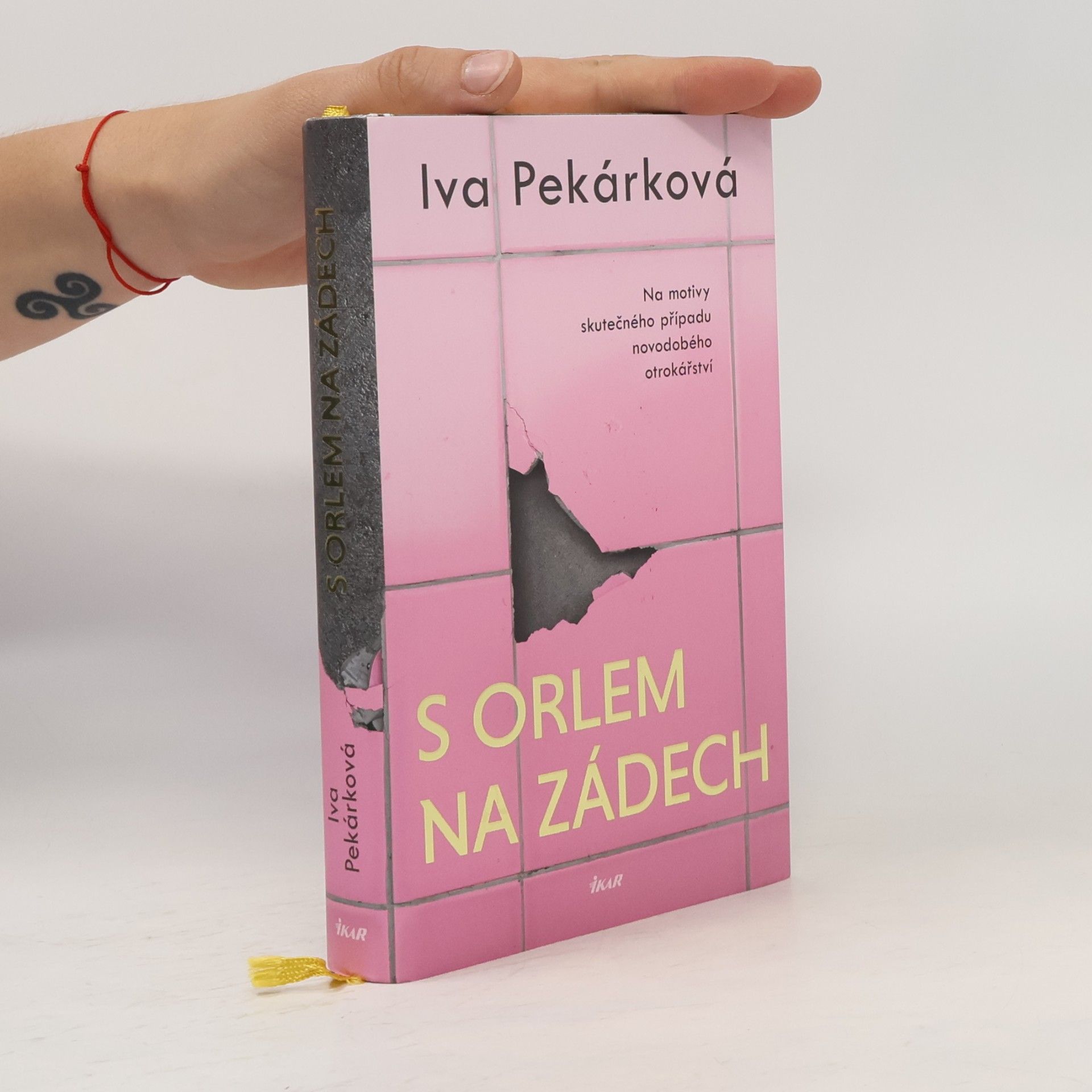 Iva Pekárková S orlem na zádech