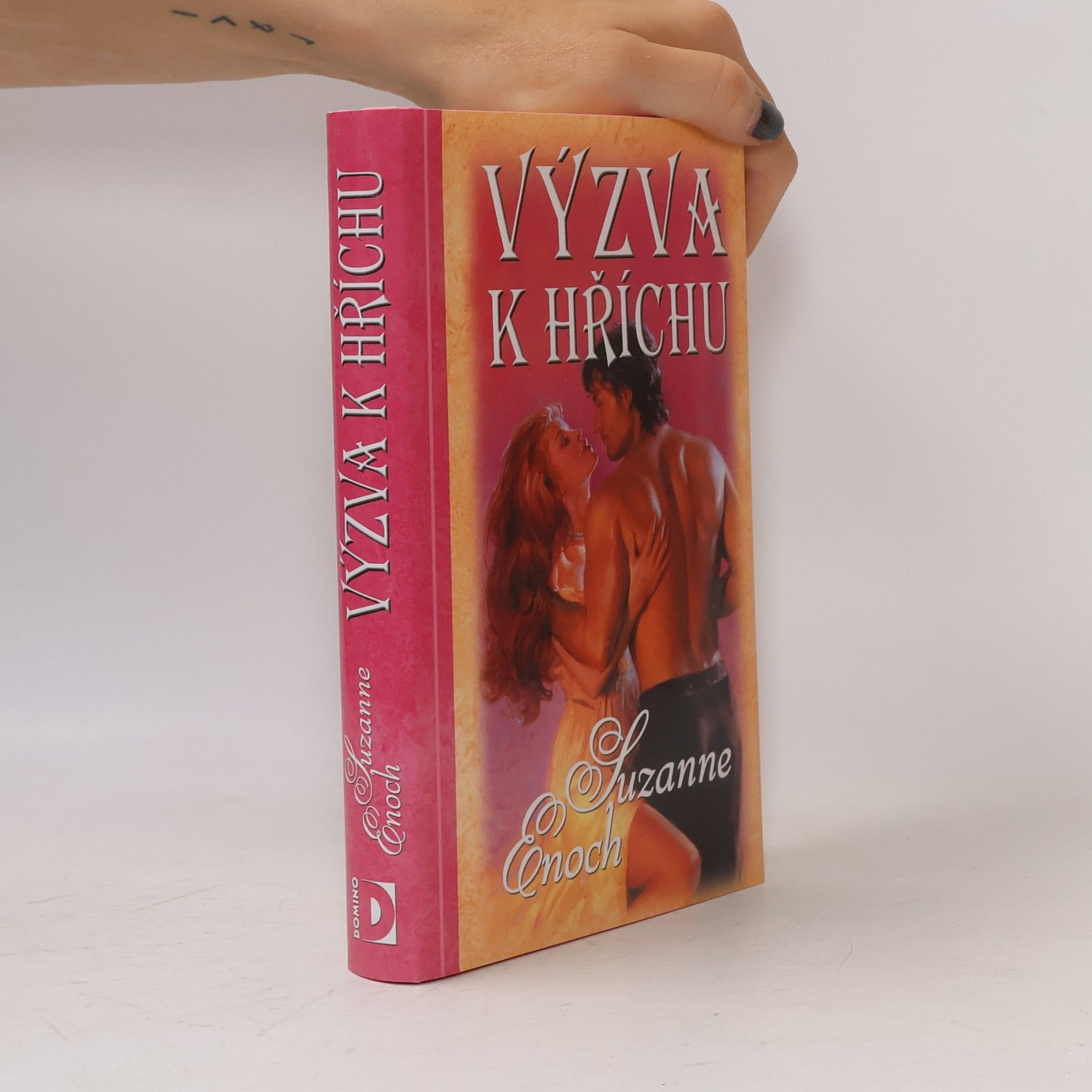 Suzanne Enoch Výzva k hříchu