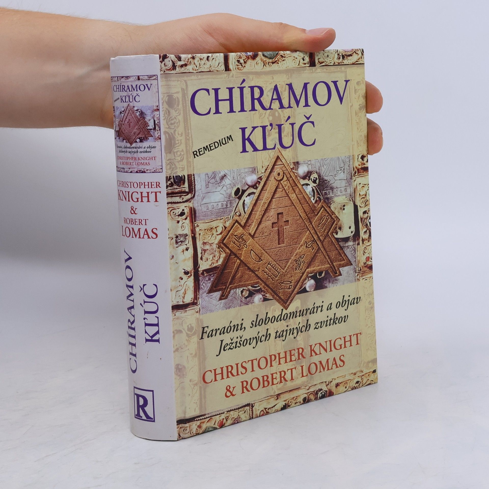 Christopher Knight Chíramov kľúč
